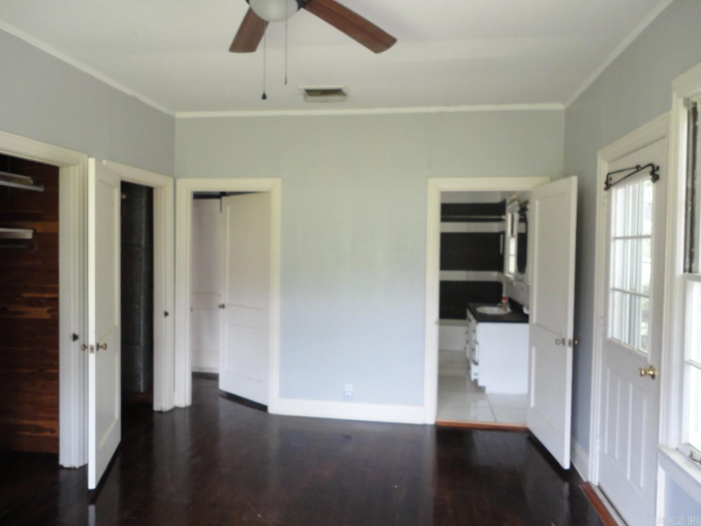527 S Main  Monticello, AR