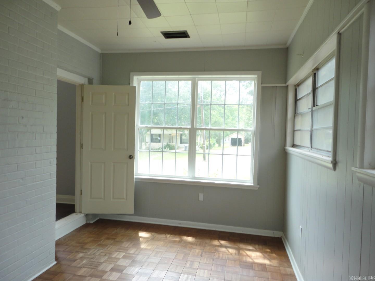 527 S Main  Monticello, AR