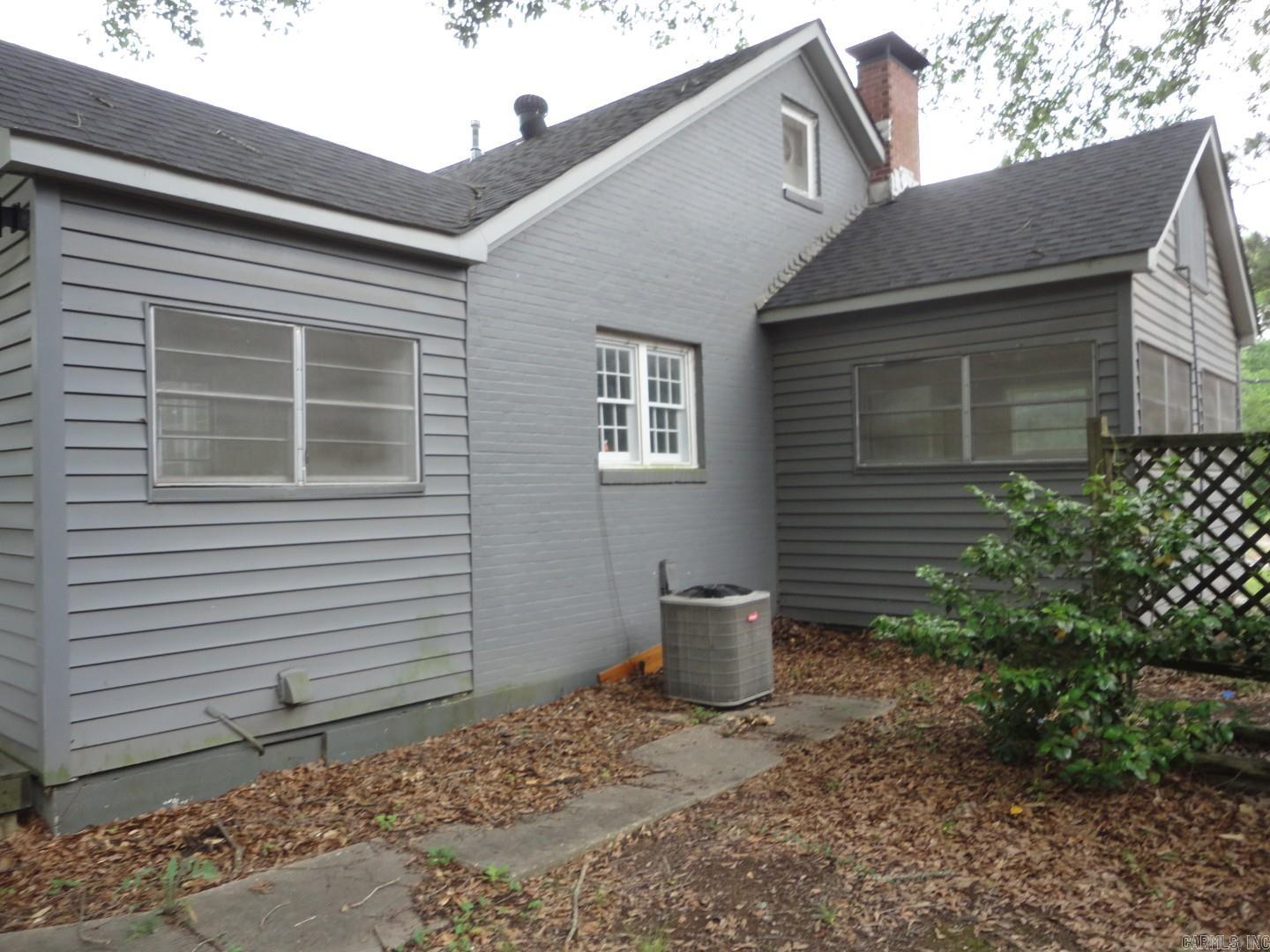 527 S Main  Monticello, AR