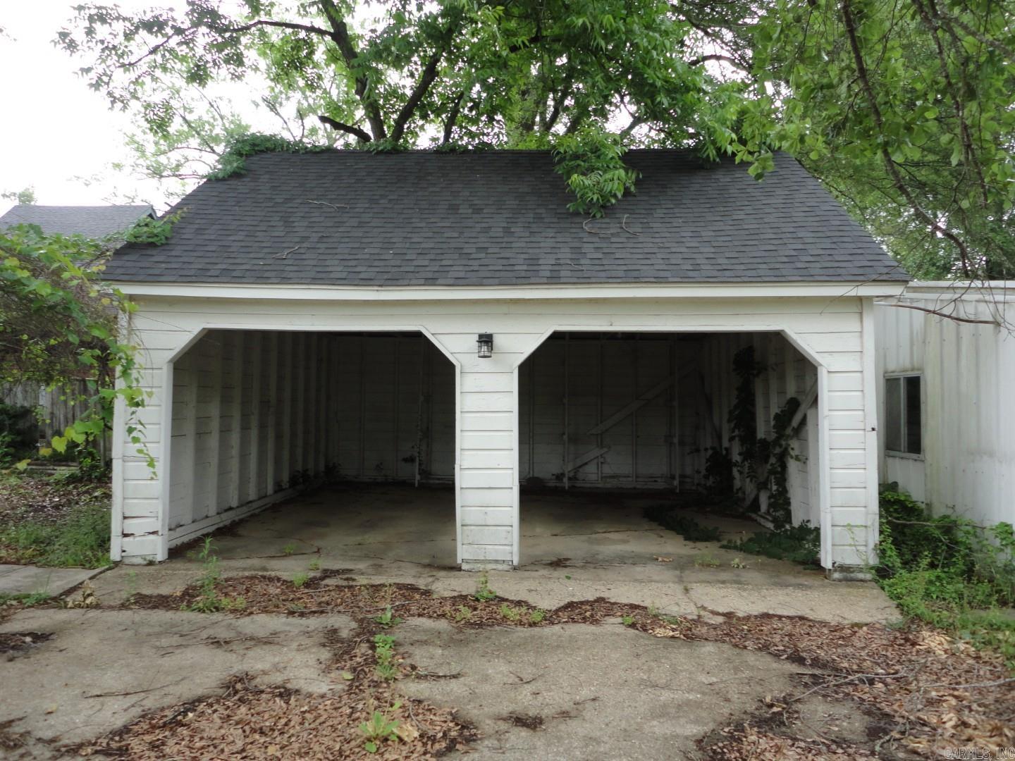 527 S Main  Monticello, AR