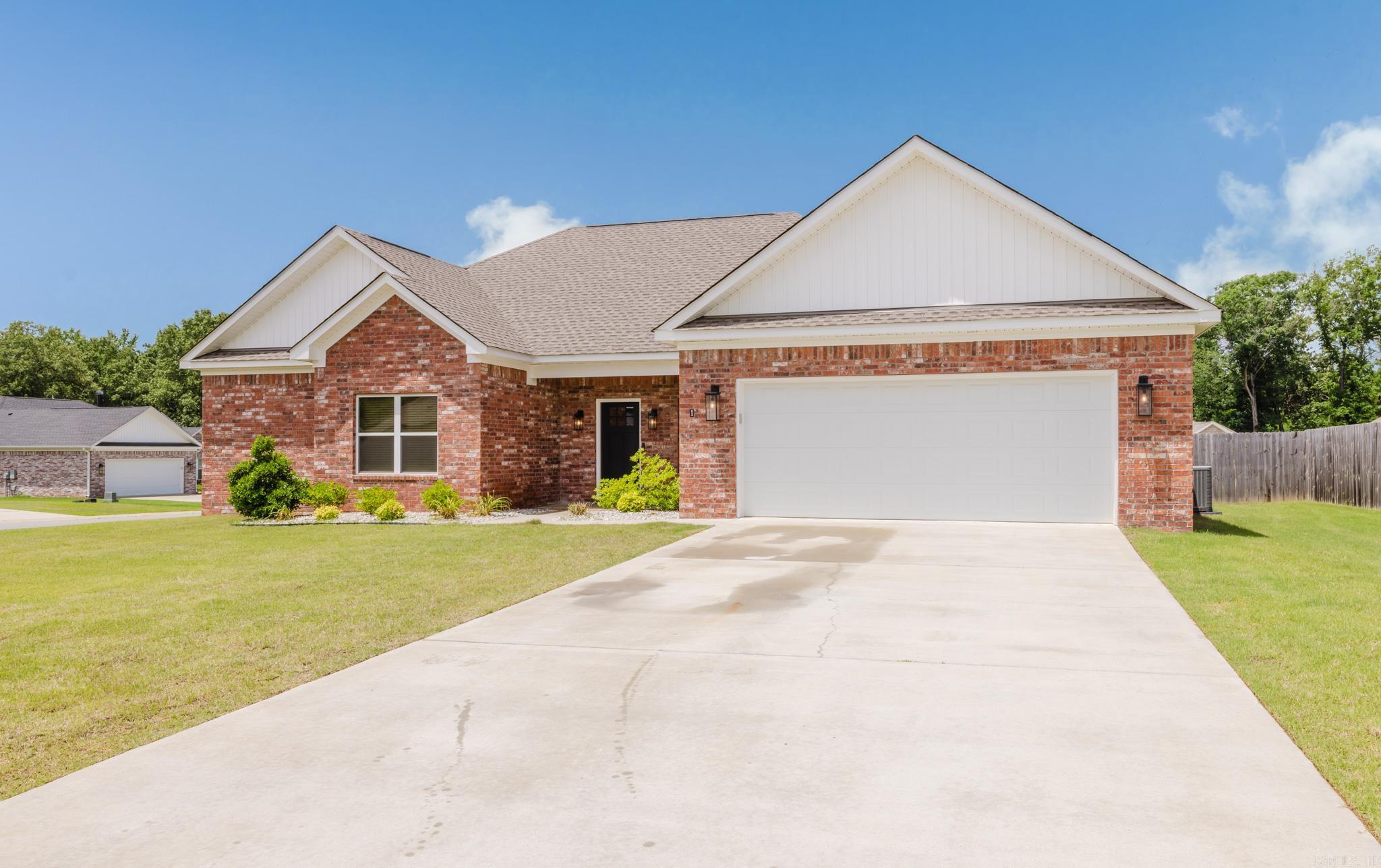 1 Oaks  Greenbrier, AR