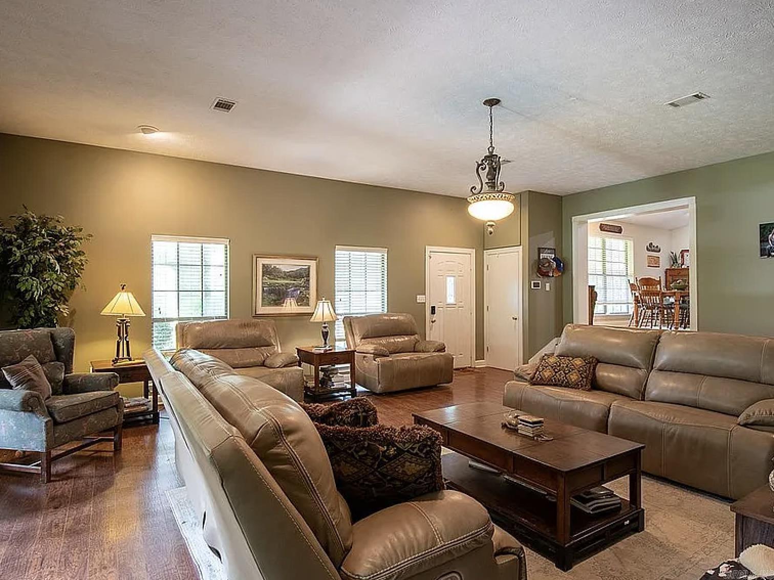 48 Lakeshore  Conway, AR