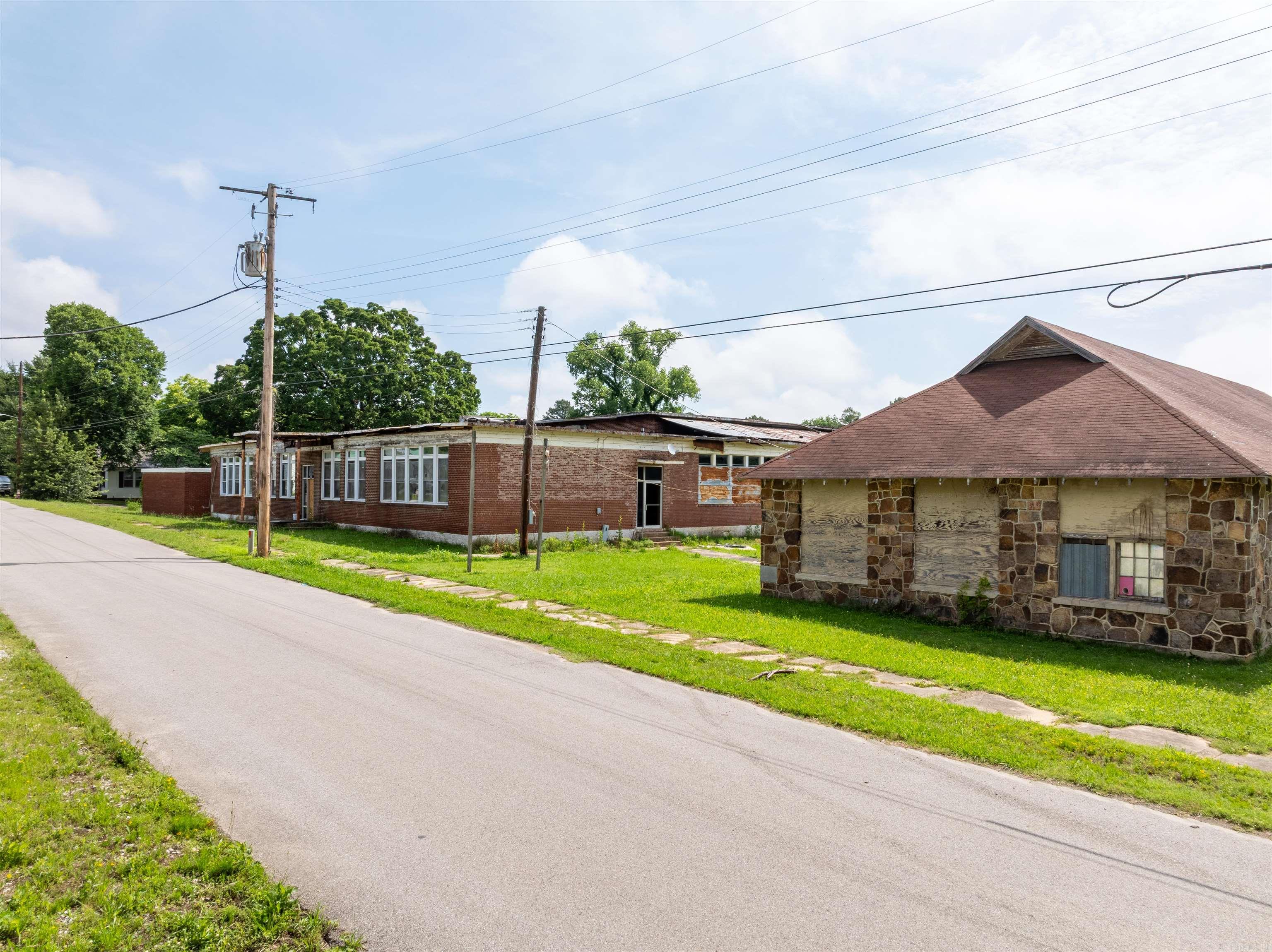 450 College  Newark, AR