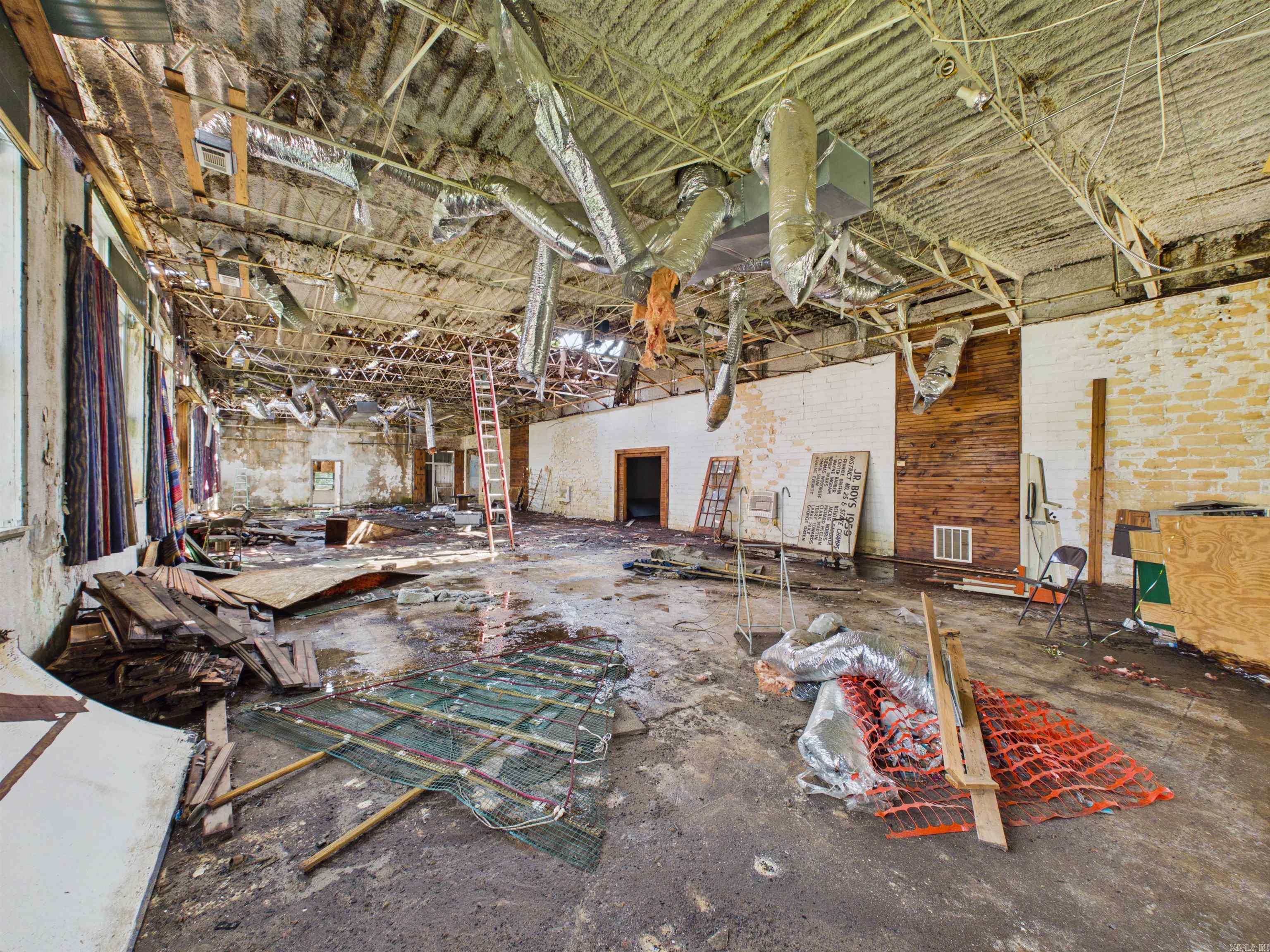 450 College  Newark, AR