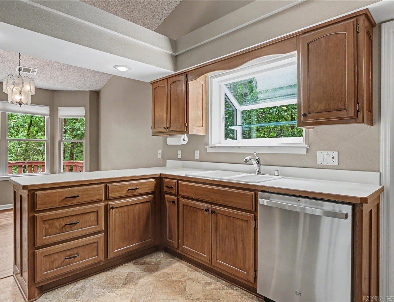 6 Galeon  Hot Springs Village, AR
