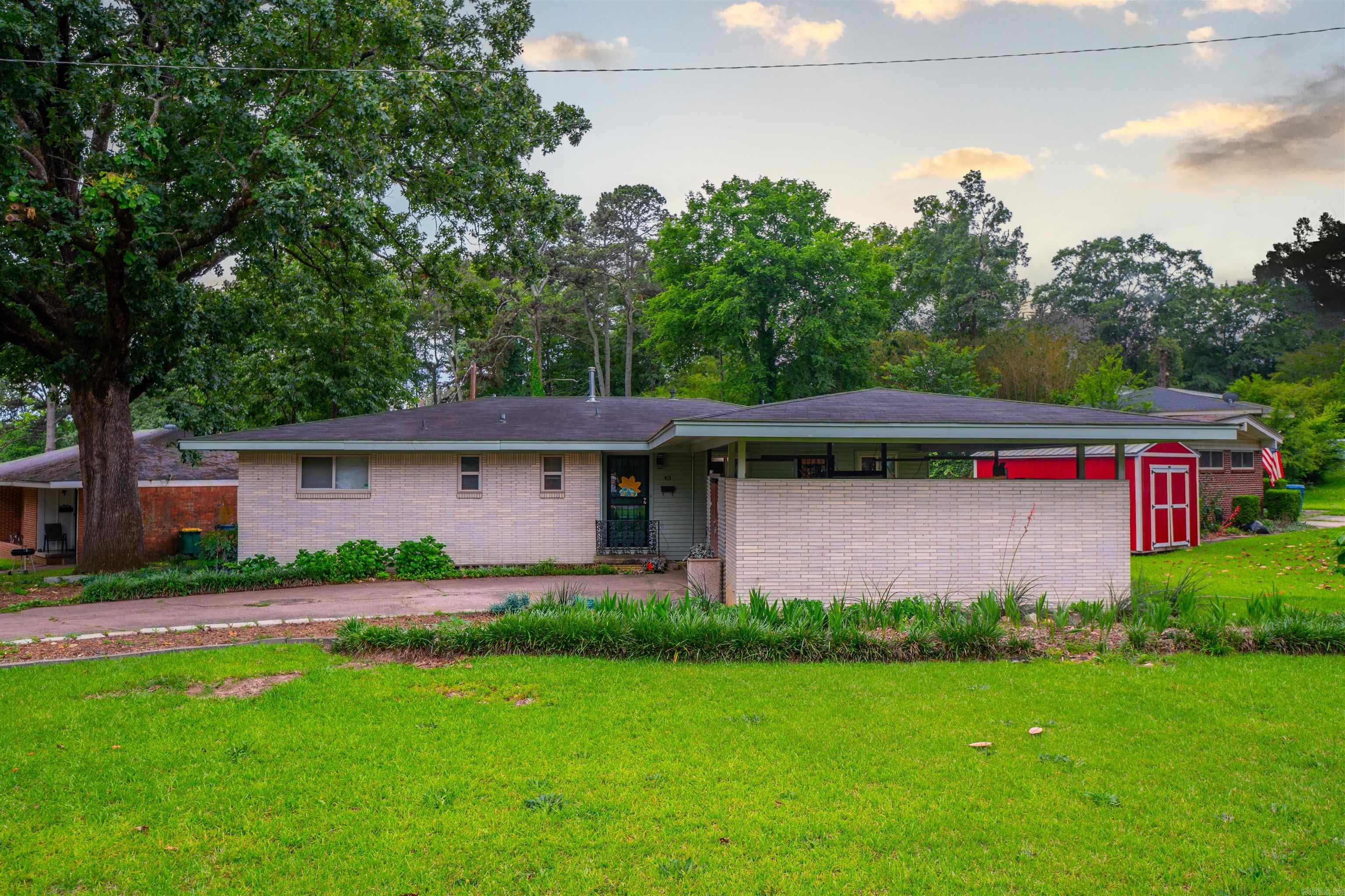 43 Belmont  Little Rock, AR