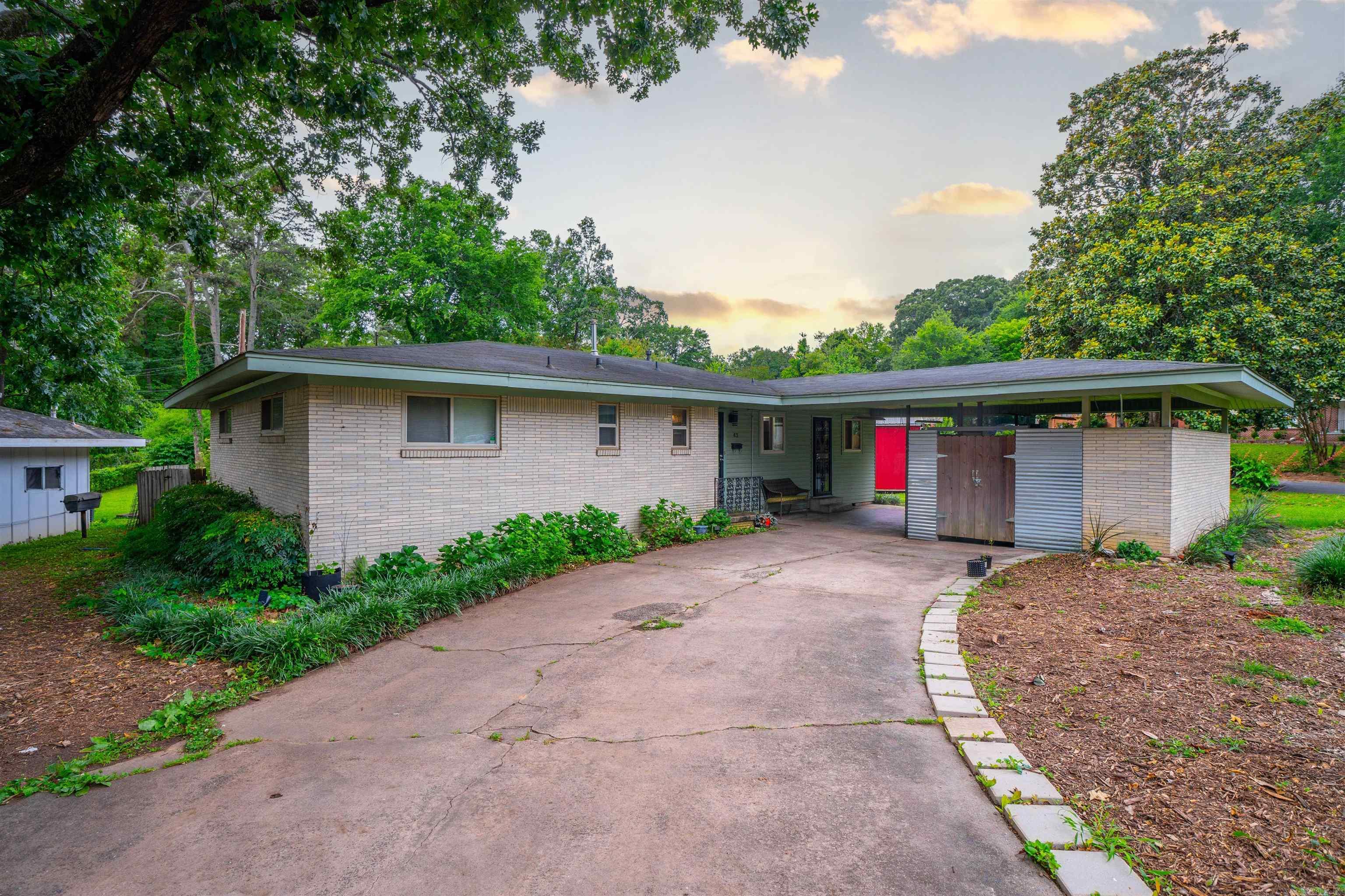 43 Belmont  Little Rock, AR
