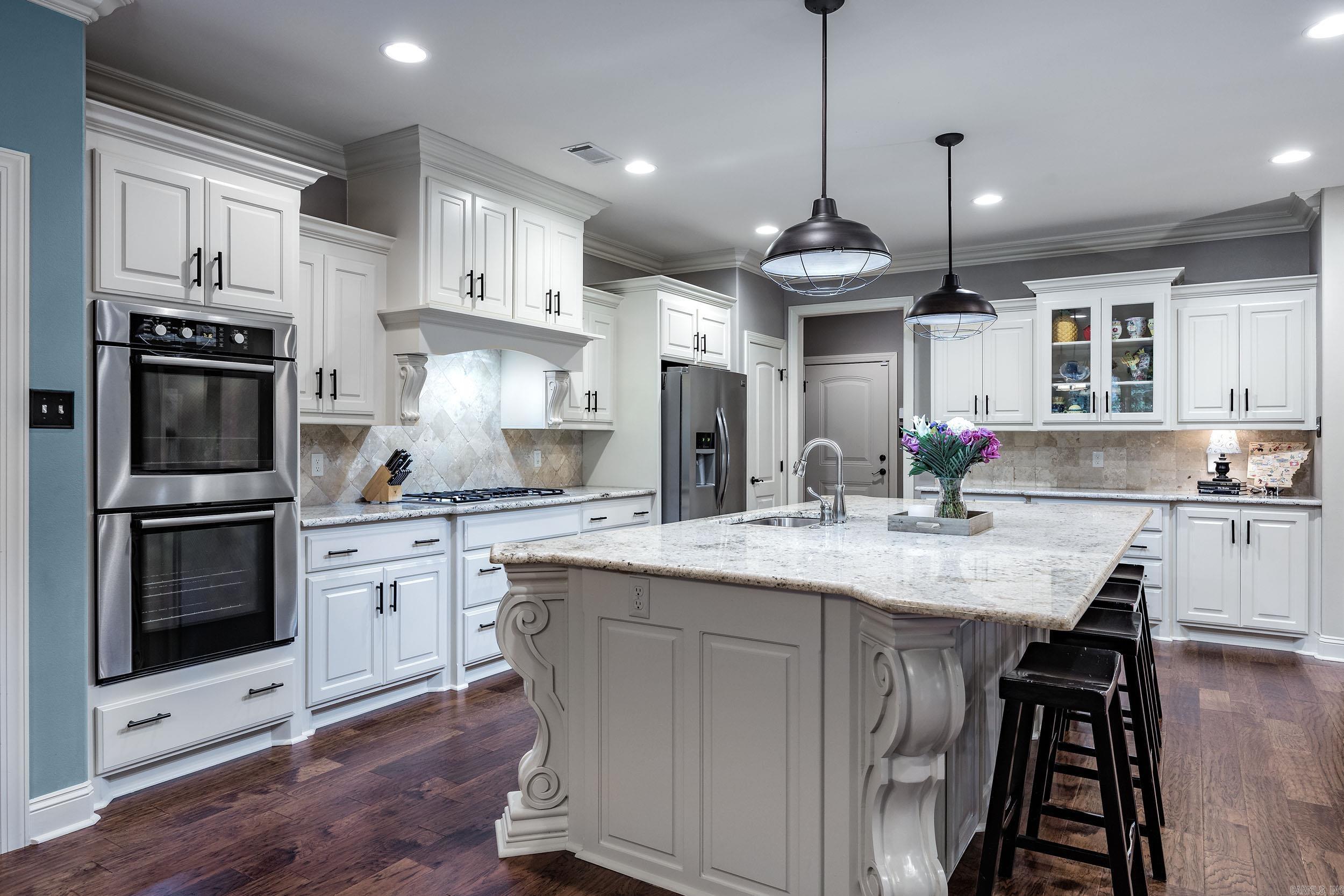 253 Lake Valley Drive  Maumelle, AR