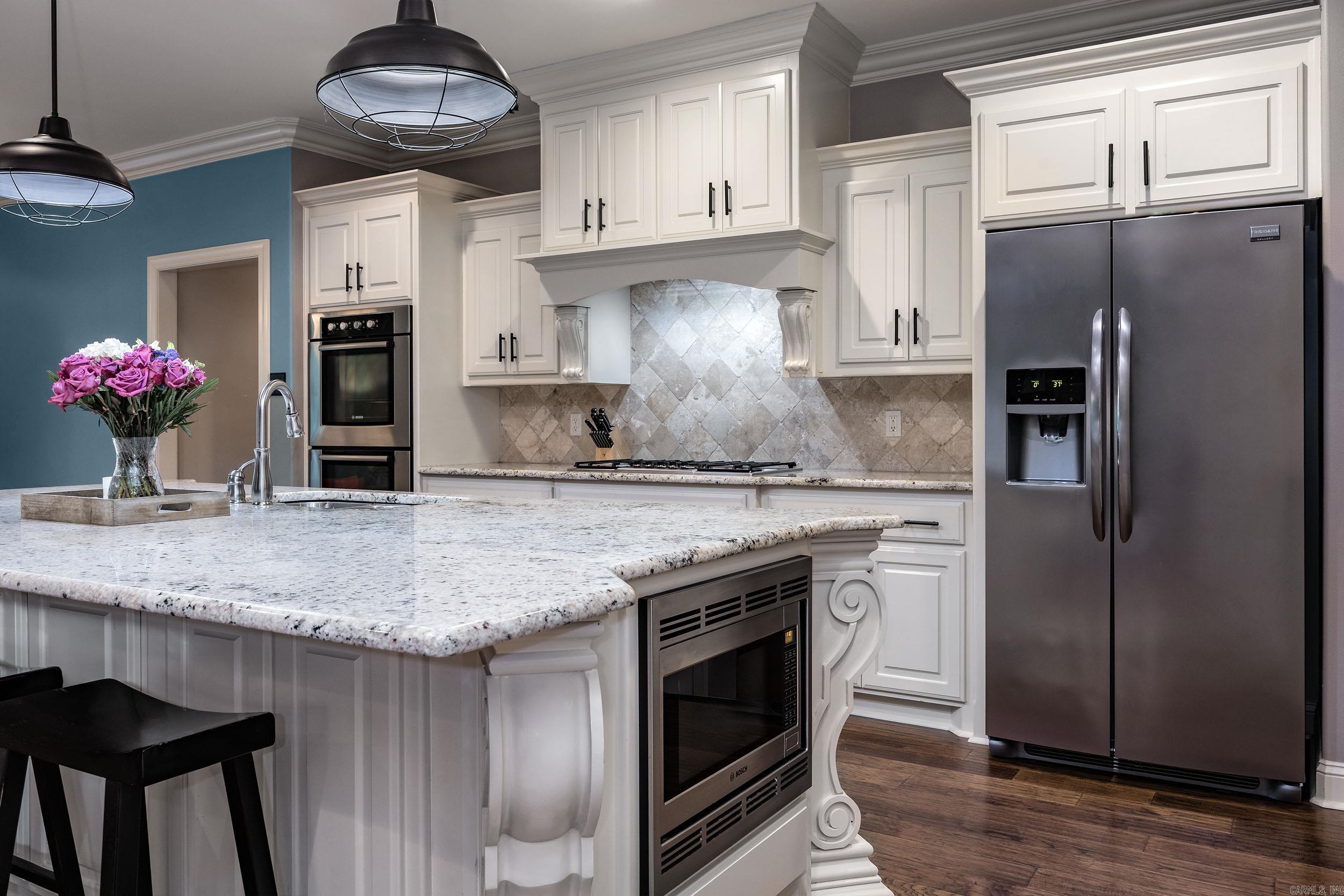 253 Lake Valley Drive  Maumelle, AR