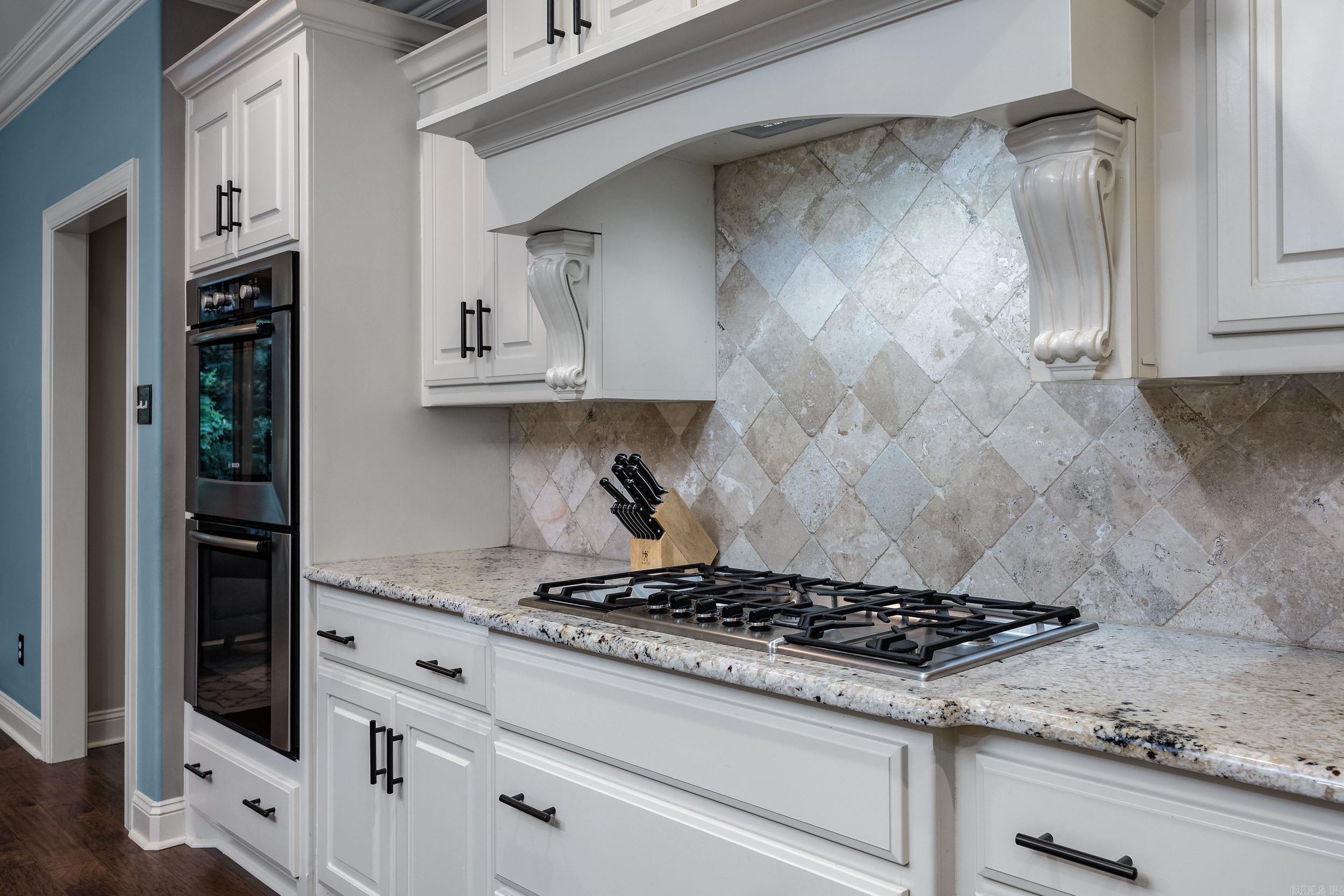 253 Lake Valley Drive  Maumelle, AR