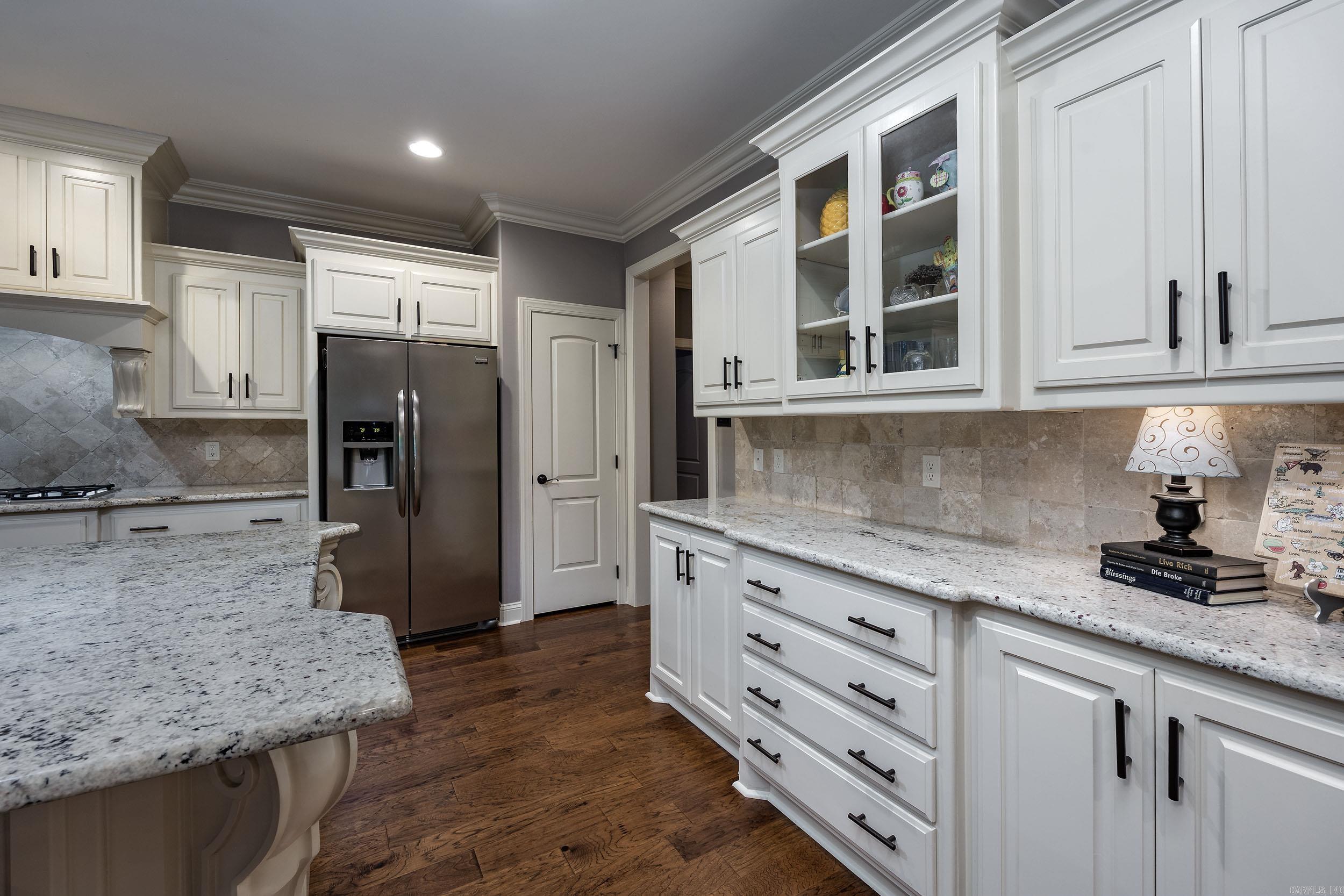 253 Lake Valley Drive  Maumelle, AR