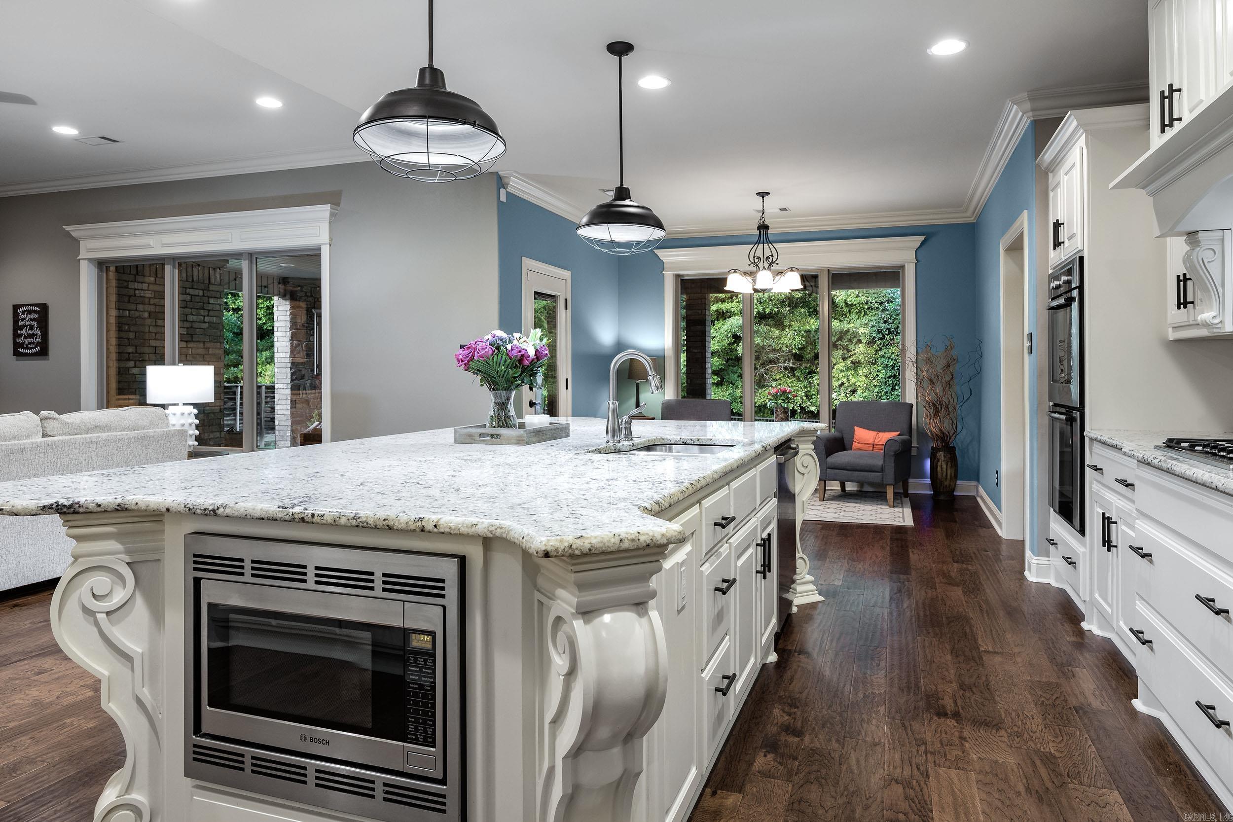 253 Lake Valley Drive  Maumelle, AR