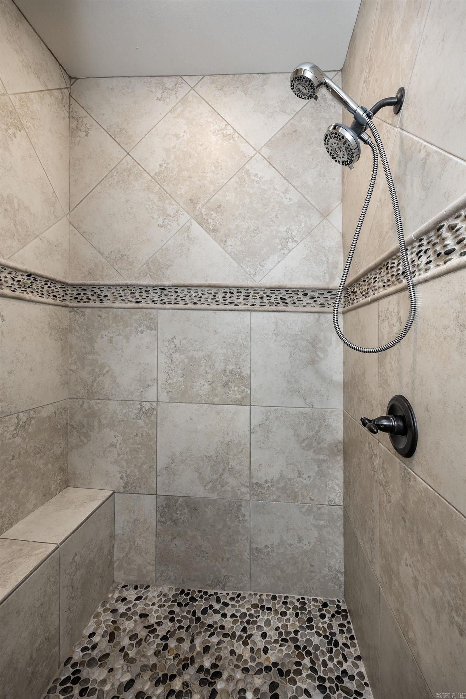 253 Lake Valley Drive  Maumelle, AR