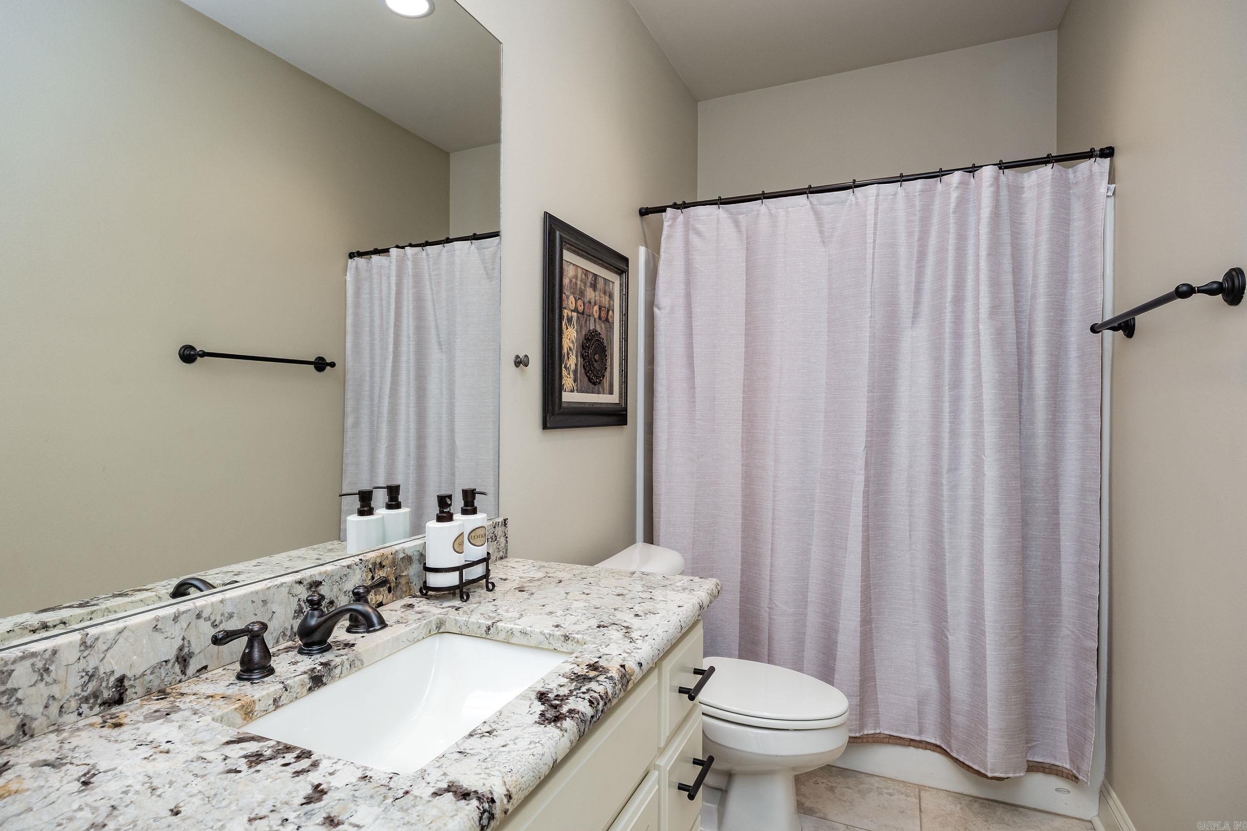 253 Lake Valley Drive  Maumelle, AR