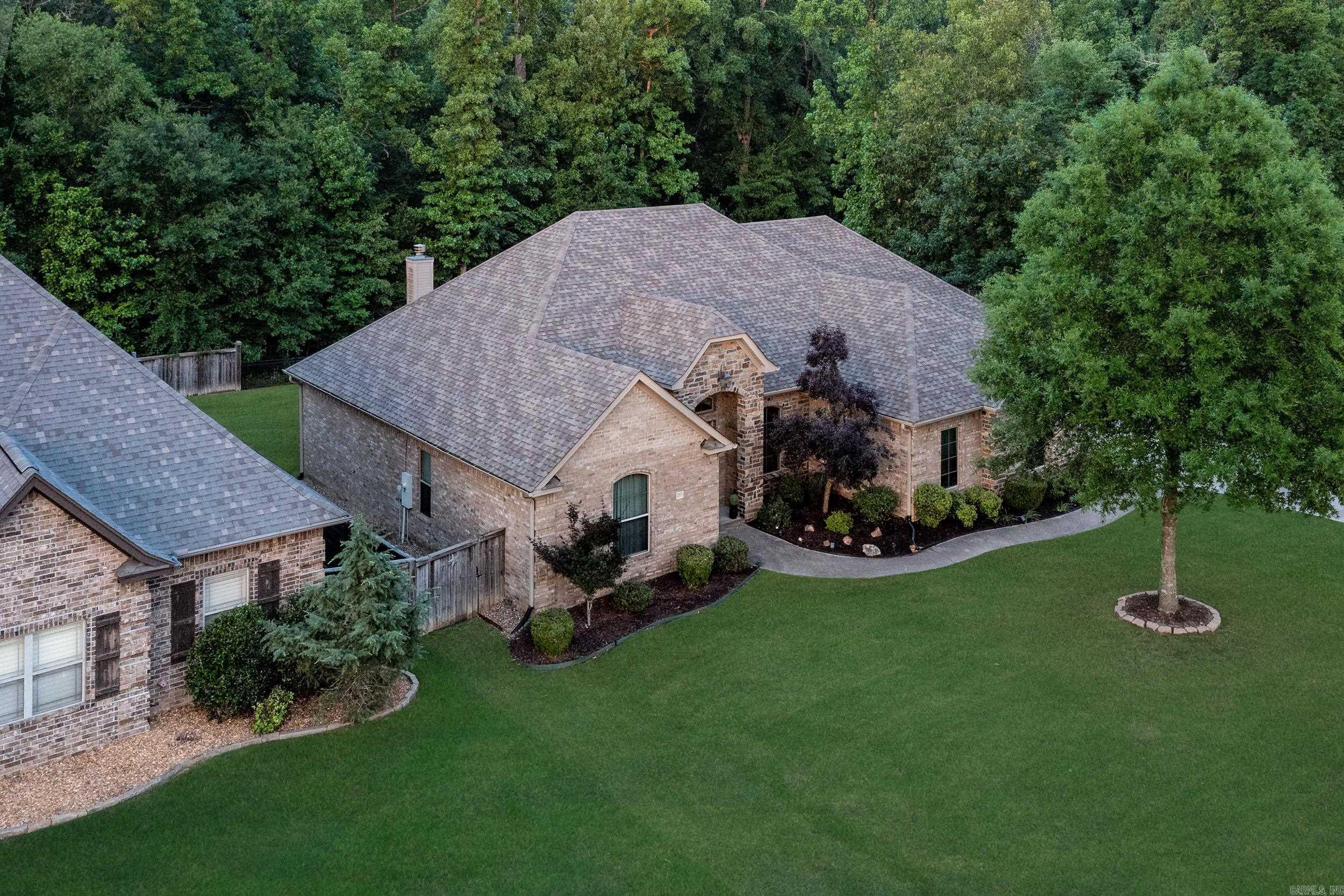 253 Lake Valley Drive  Maumelle, AR