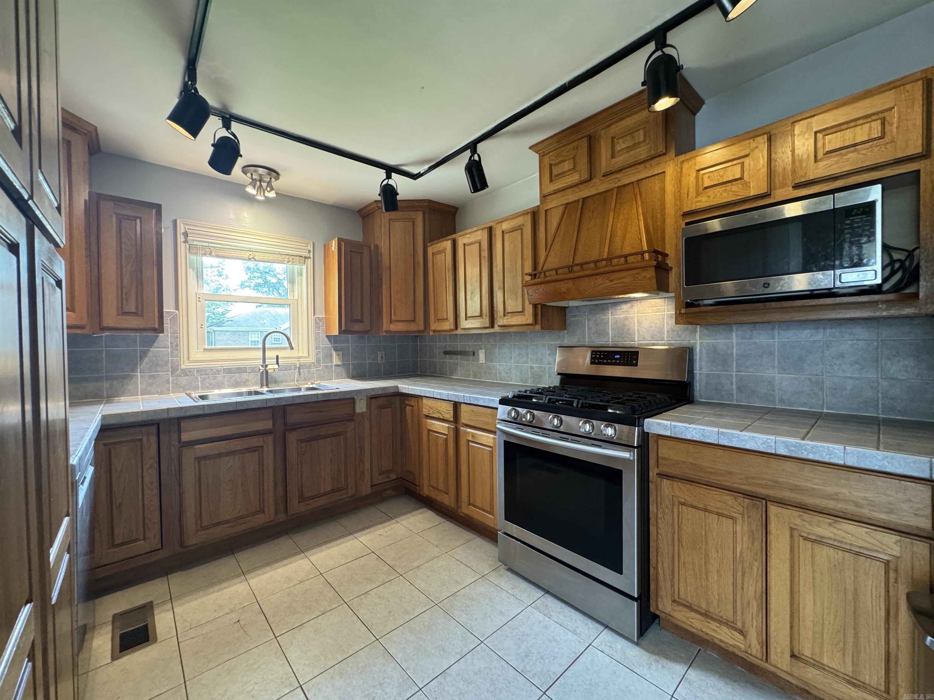 107 Dexter  North Little Rock, AR