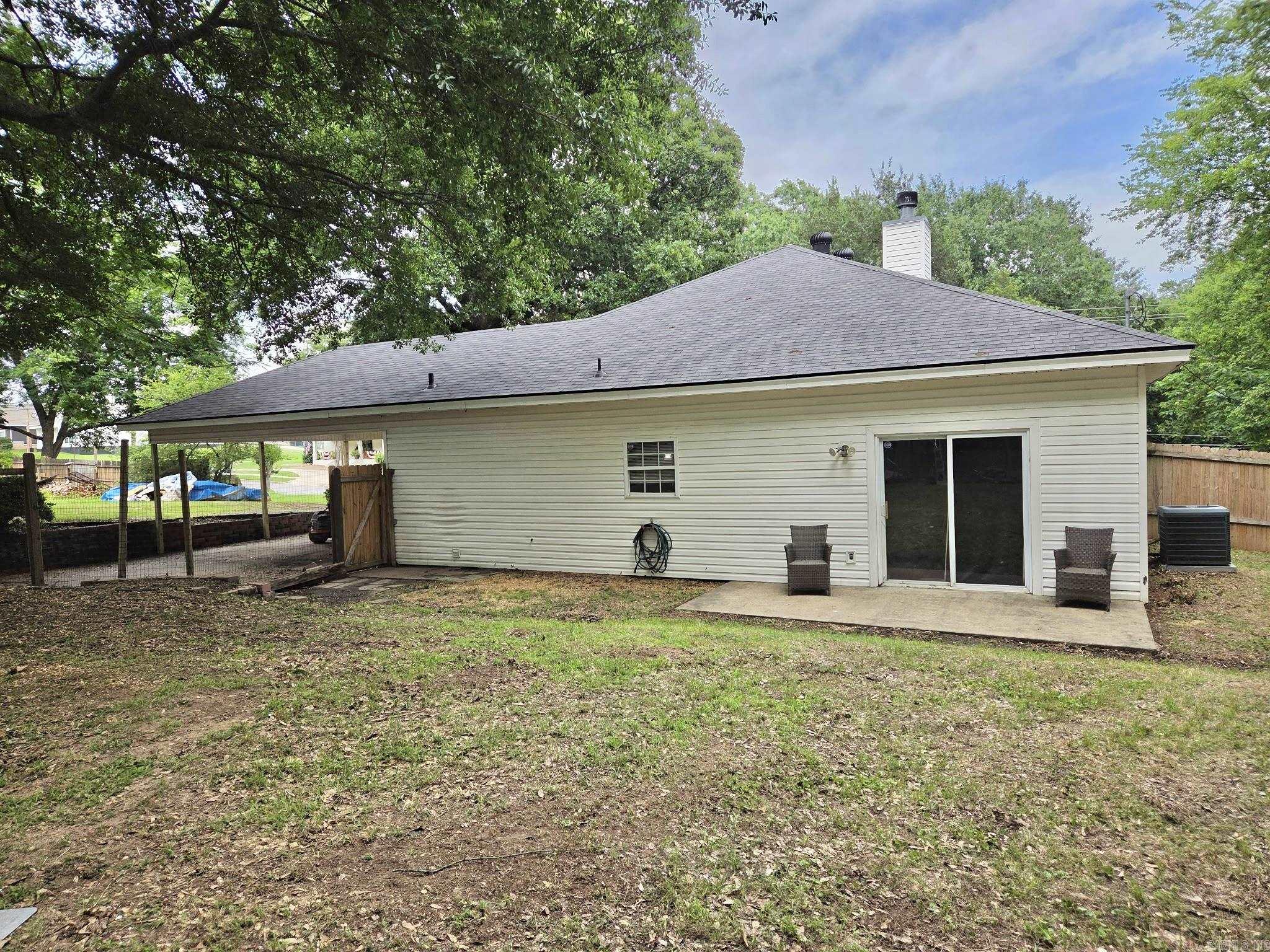 519 S Market St  Benton, AR