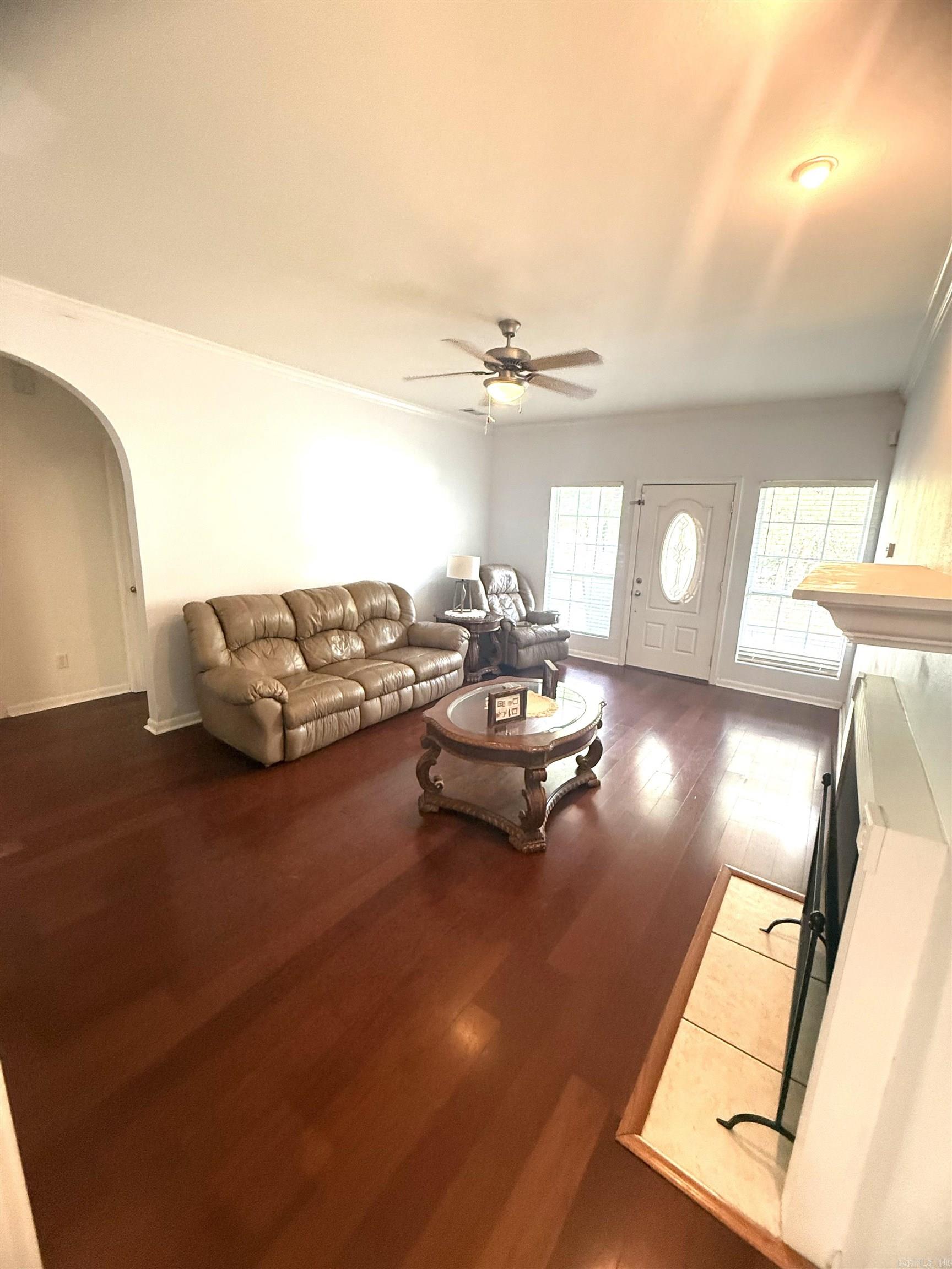 519 S Market St  Benton, AR