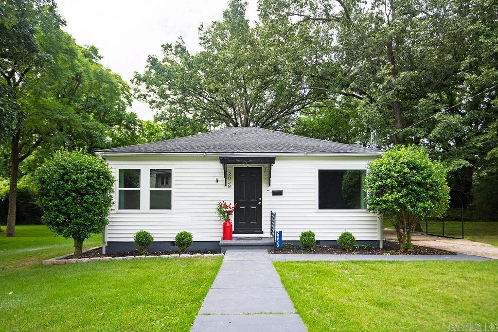 2058 Maple  Batesville, AR