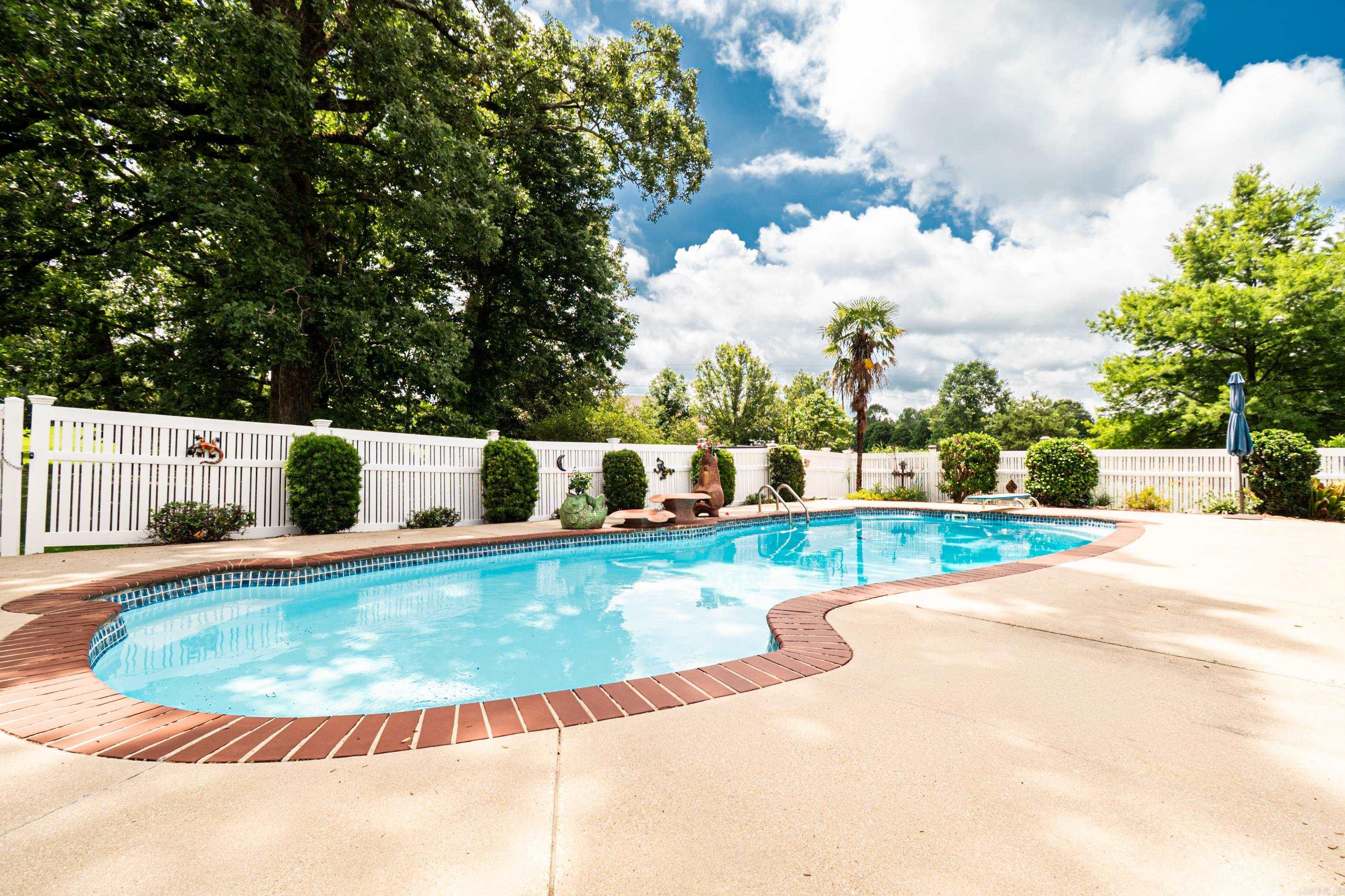 185 Meadow View Dr  El Dorado, AR