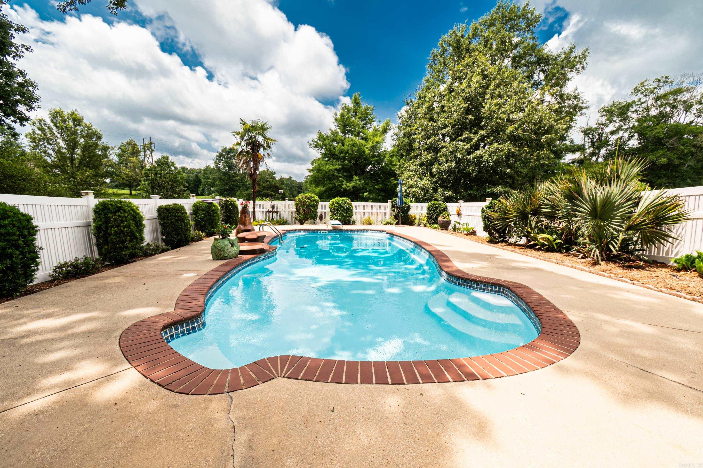 185 Meadow View Dr  El Dorado, AR