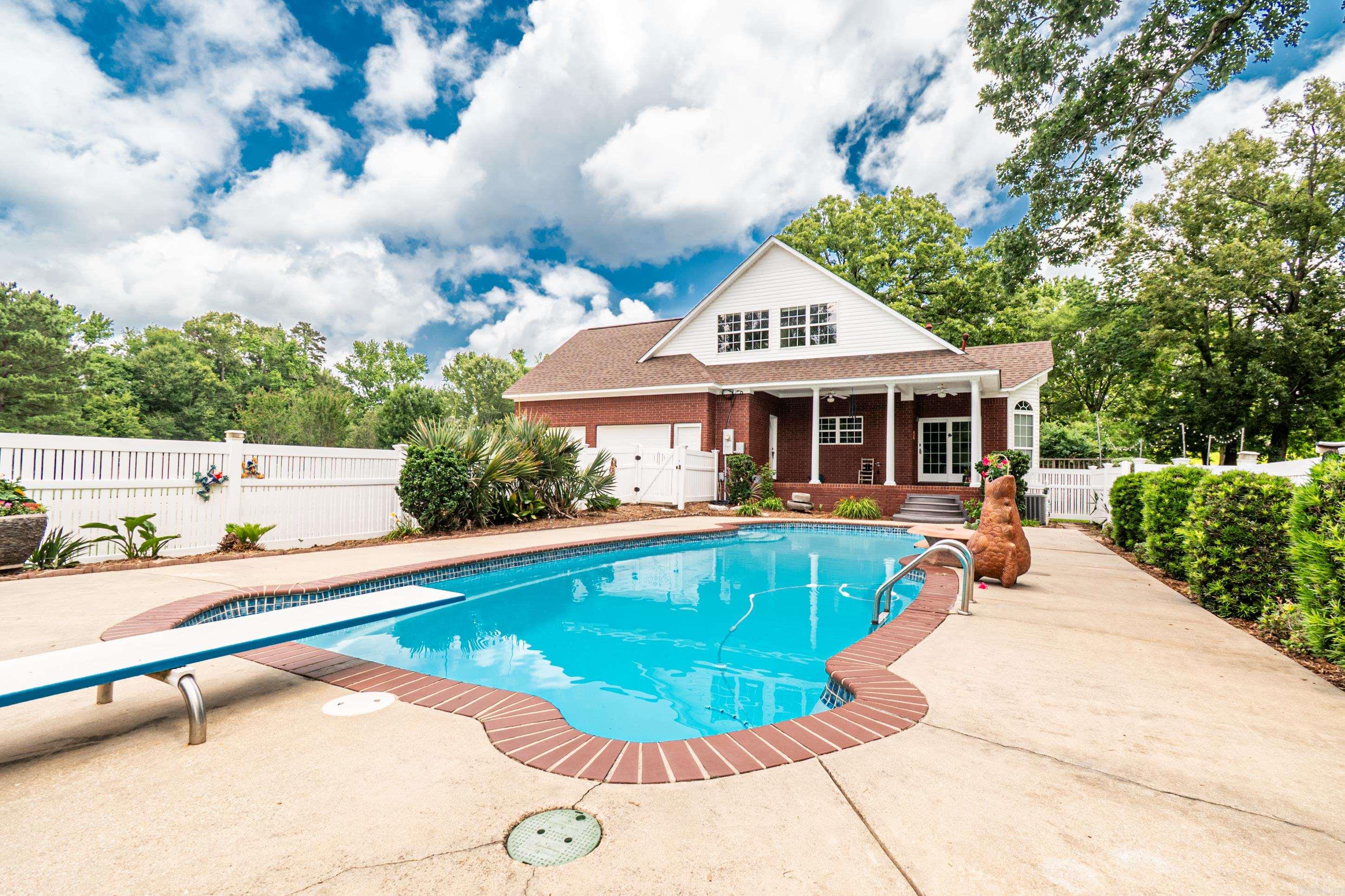 185 Meadow View Dr  El Dorado, AR