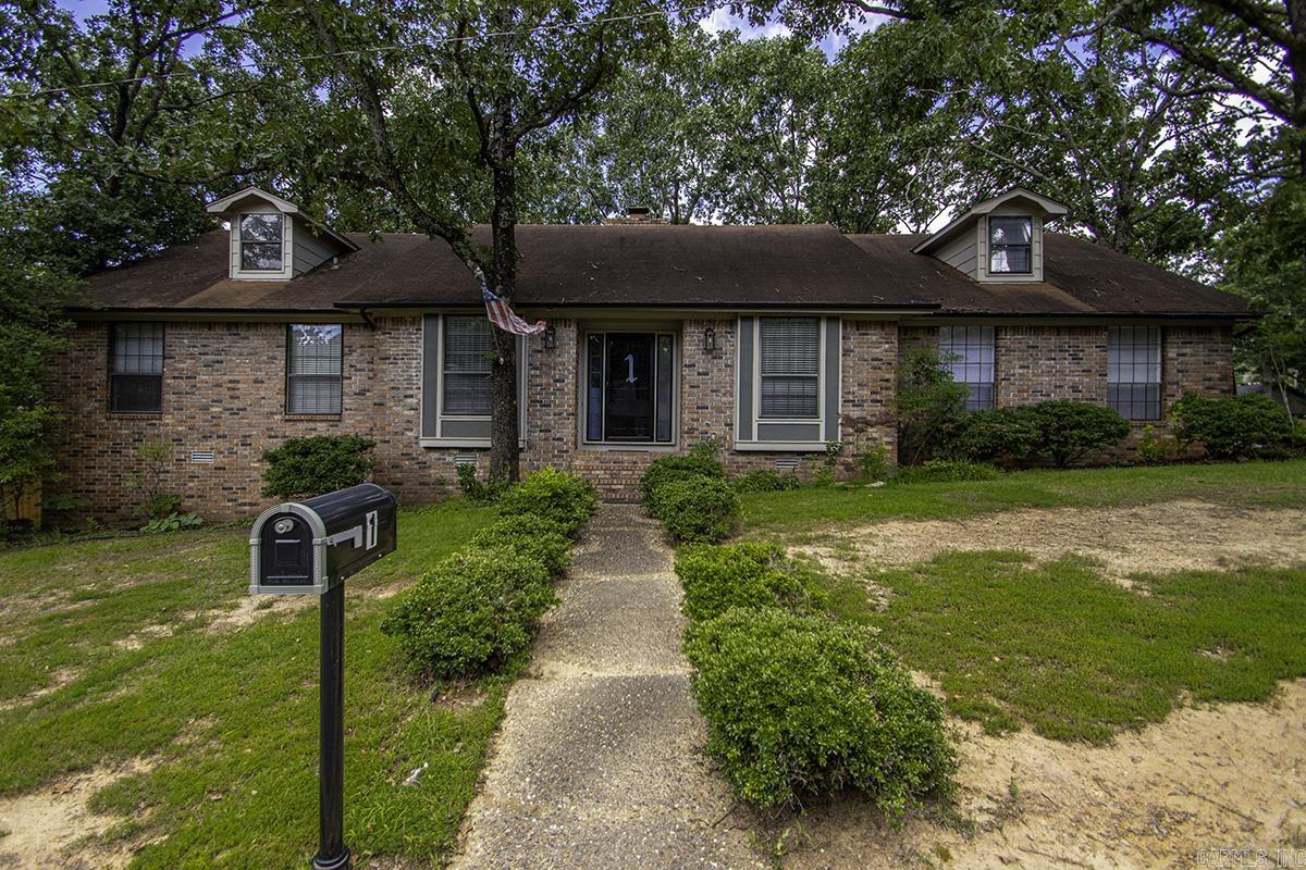 1 Cedar Creek Court