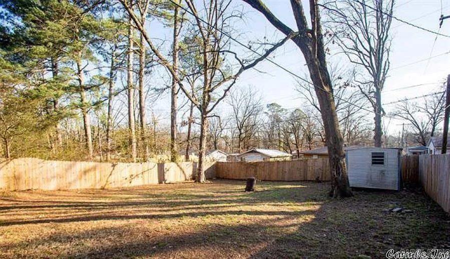 15 Eaton Dr  Little Rock, AR