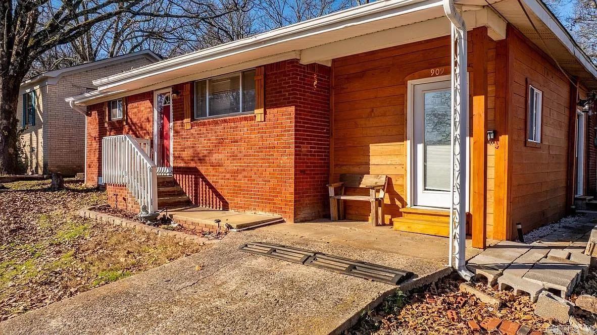 909 W 54Th St  North Little Rock, AR