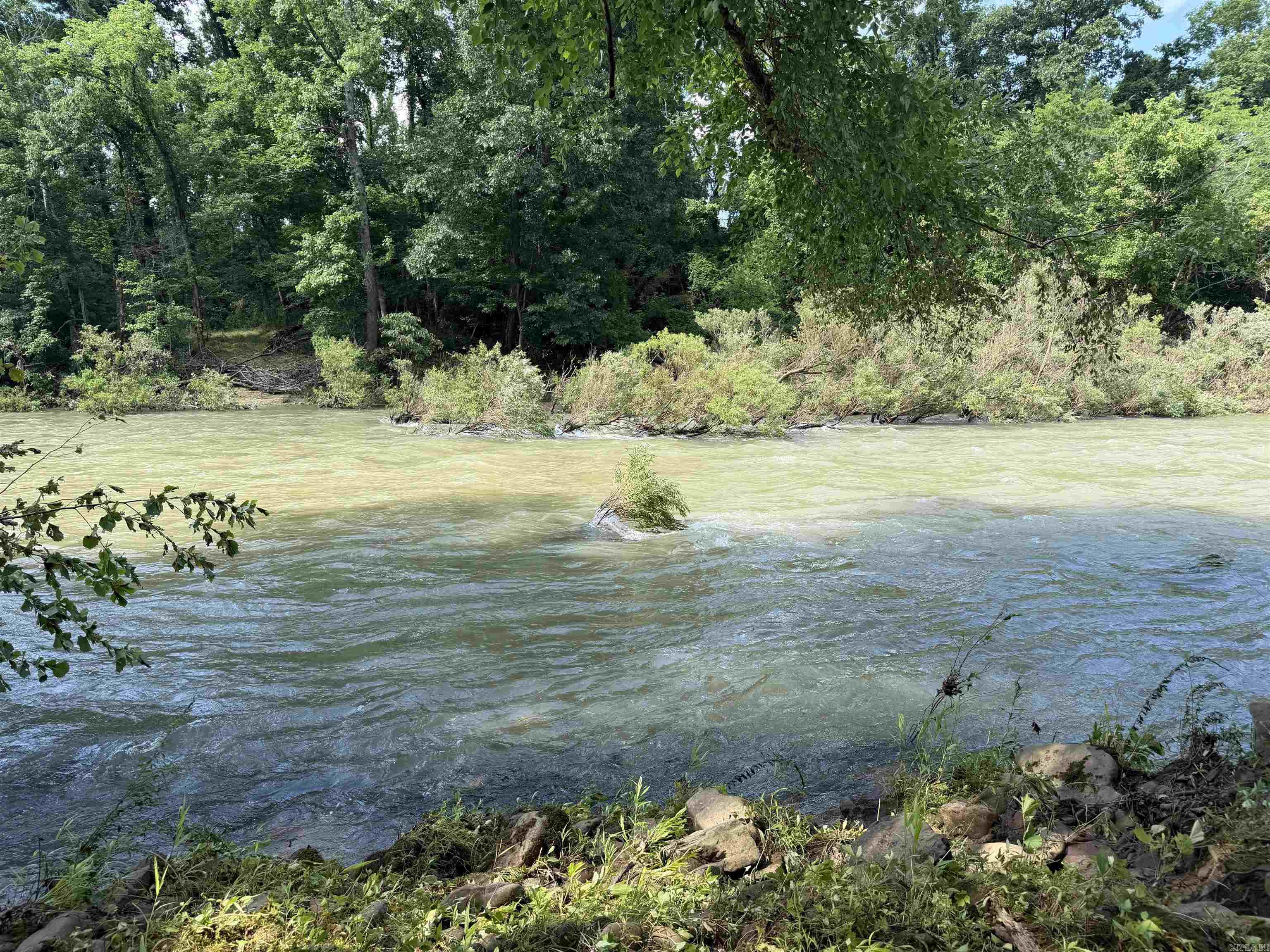 000 River Road  Shirley, AR