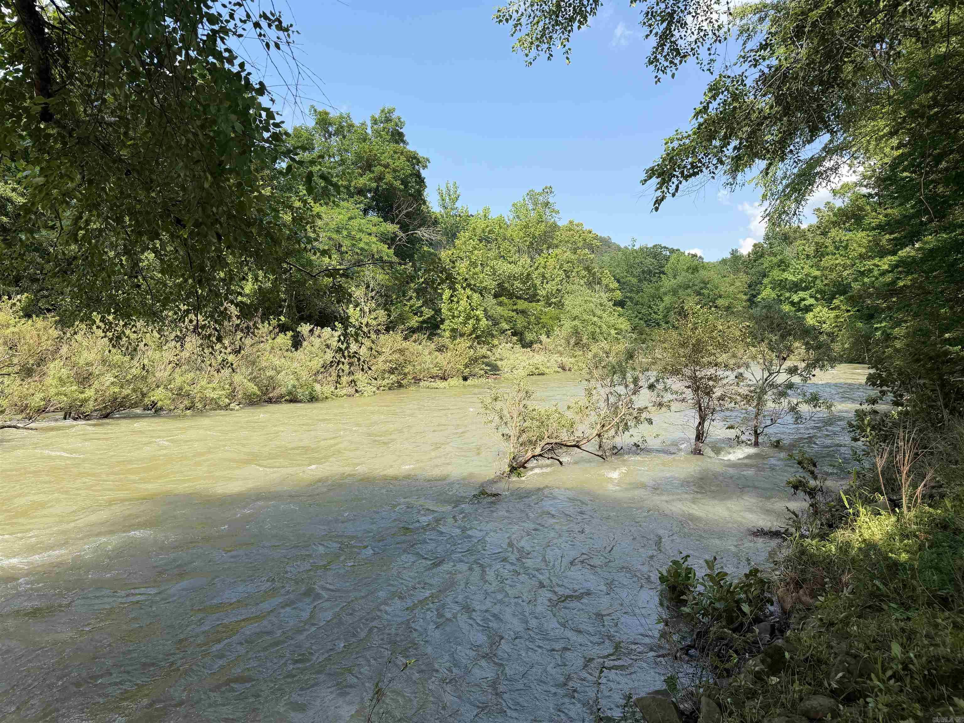 000 River Road  Shirley, AR