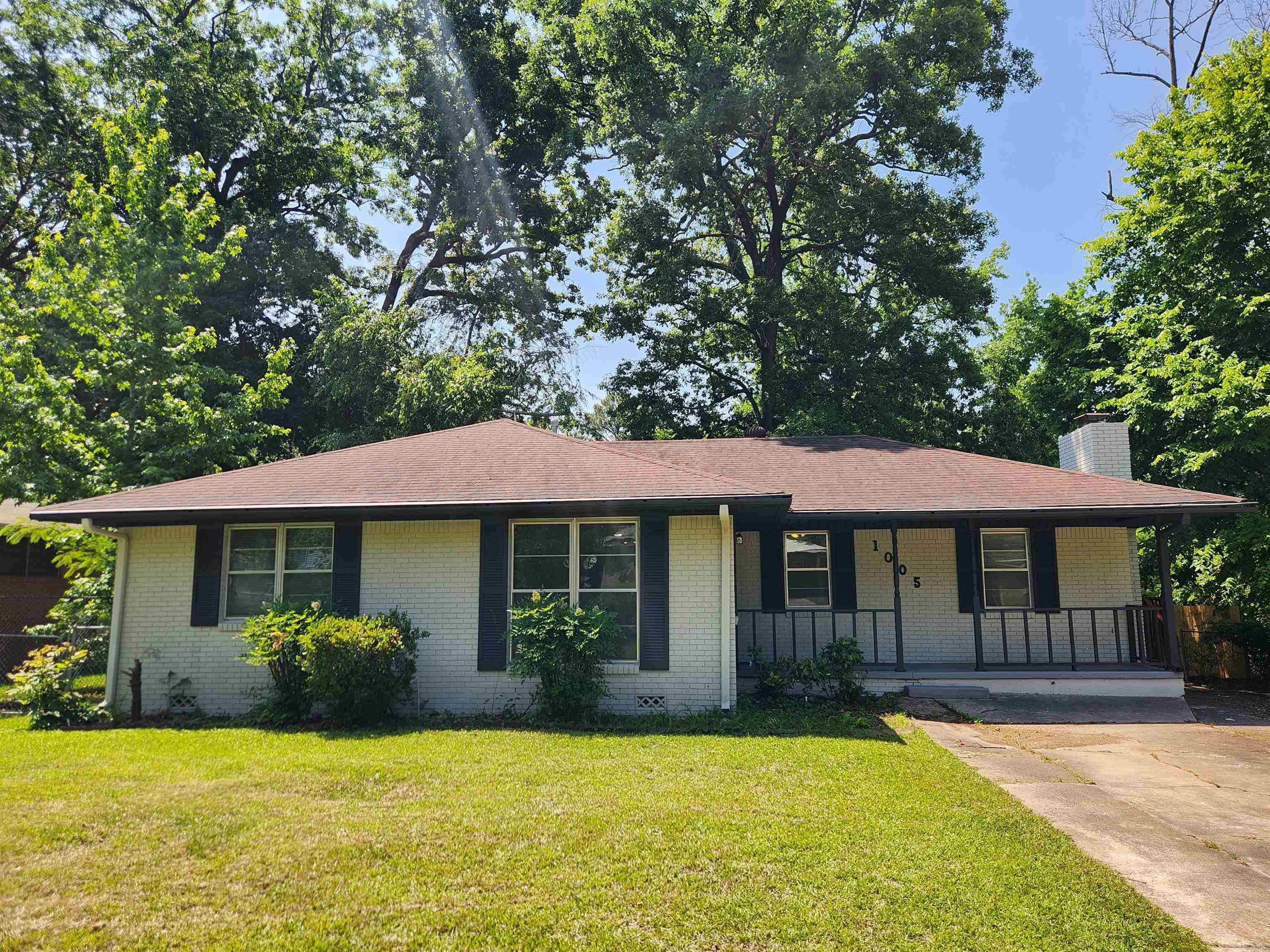1005 Thompson  Jacksonville, AR