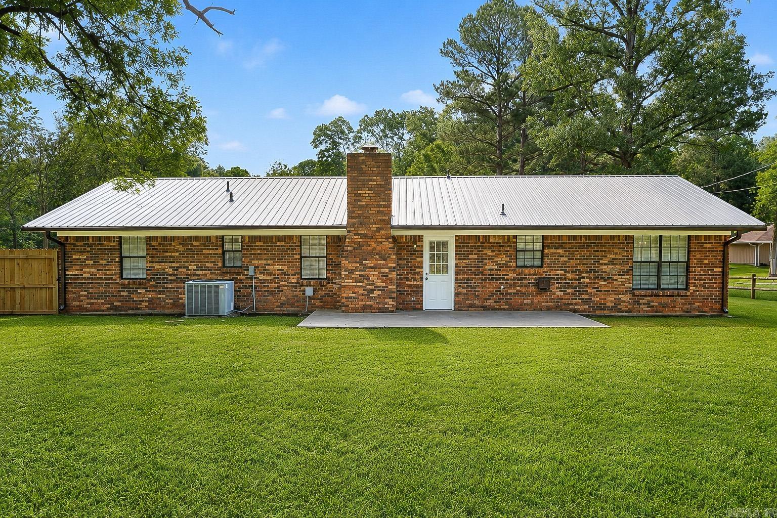 1324 Mockingbird  White Hall, AR