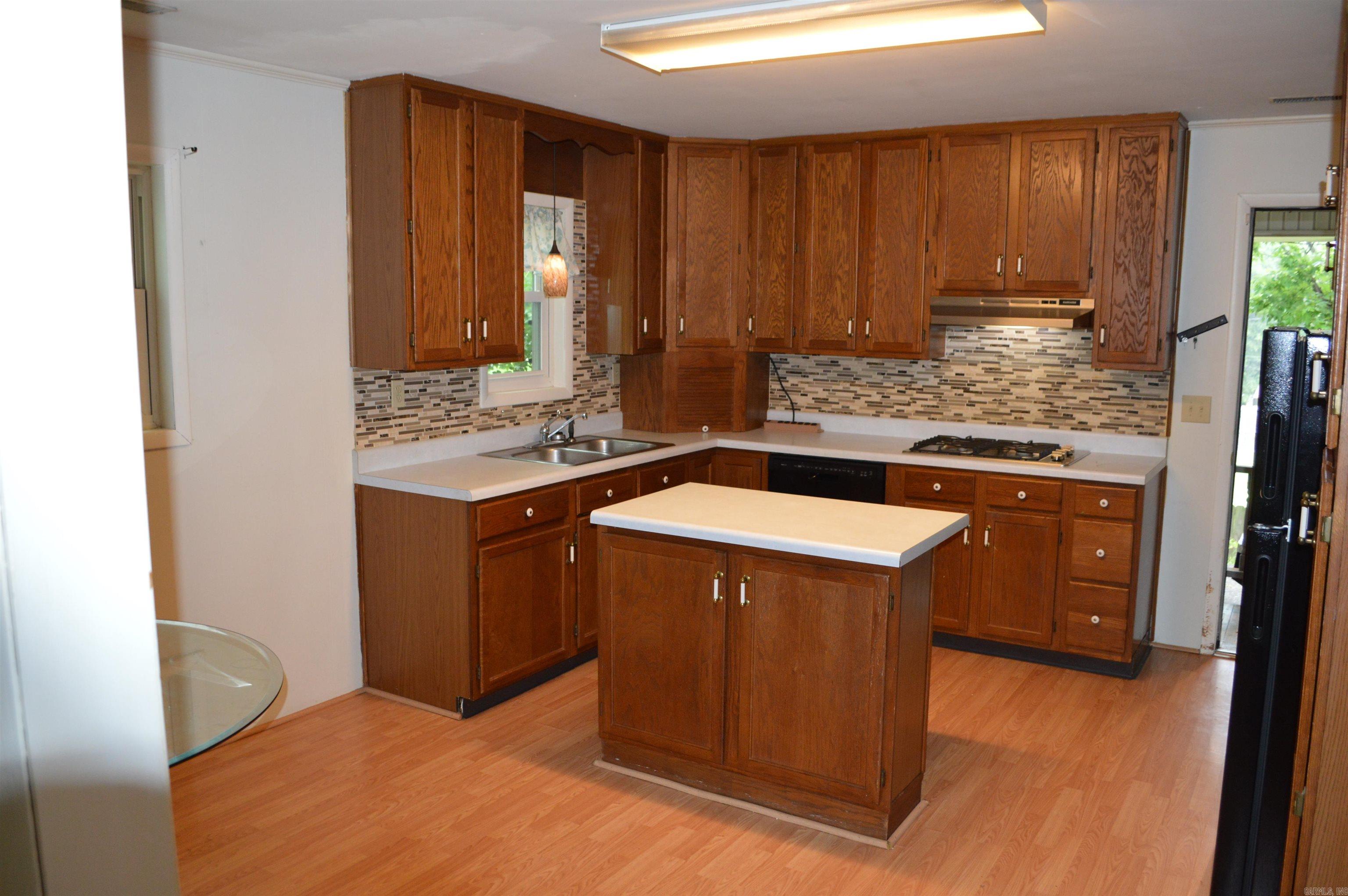 706 E South  Harrisburg, AR
