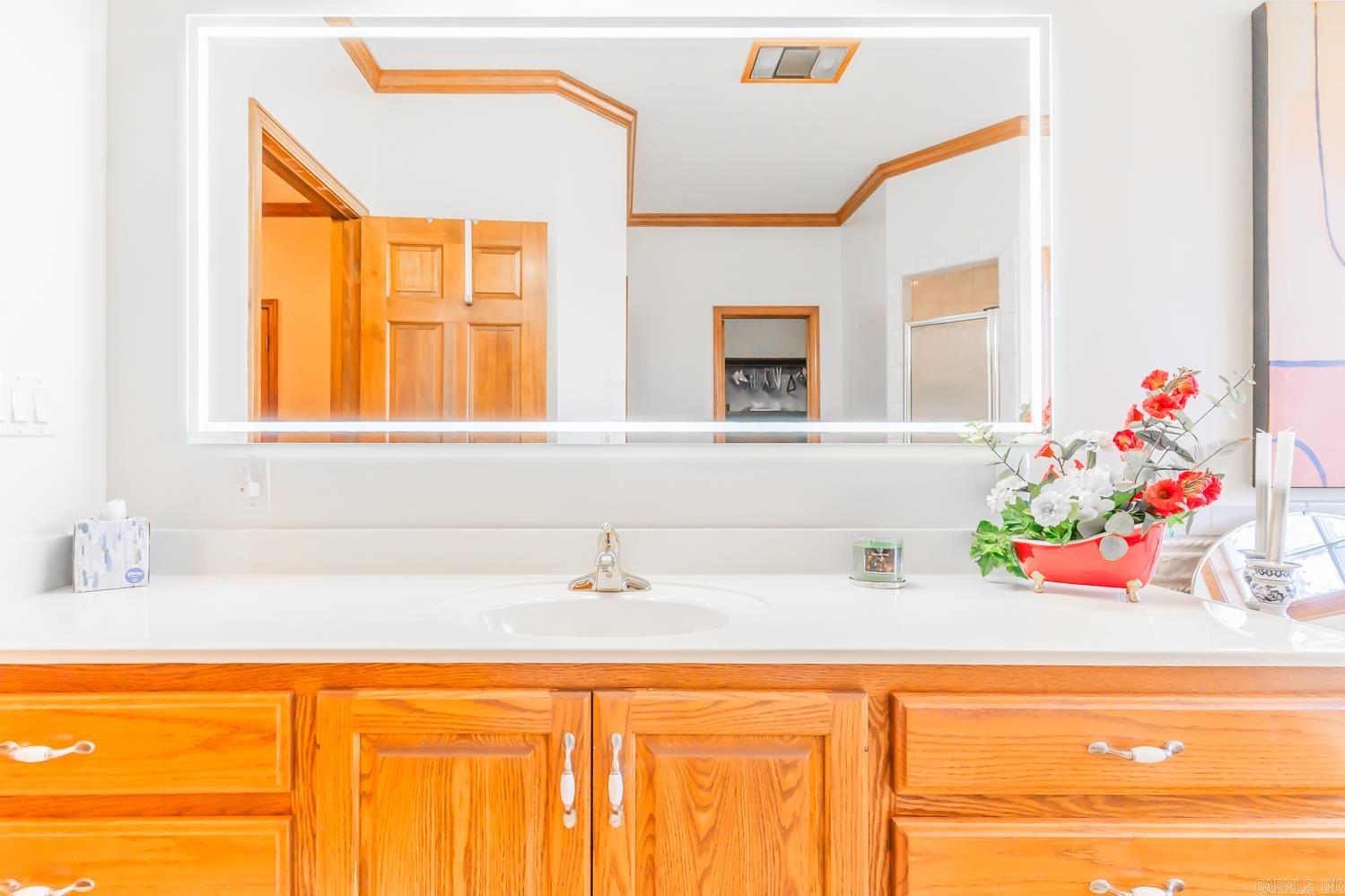 1300 N Locust  Newark, AR