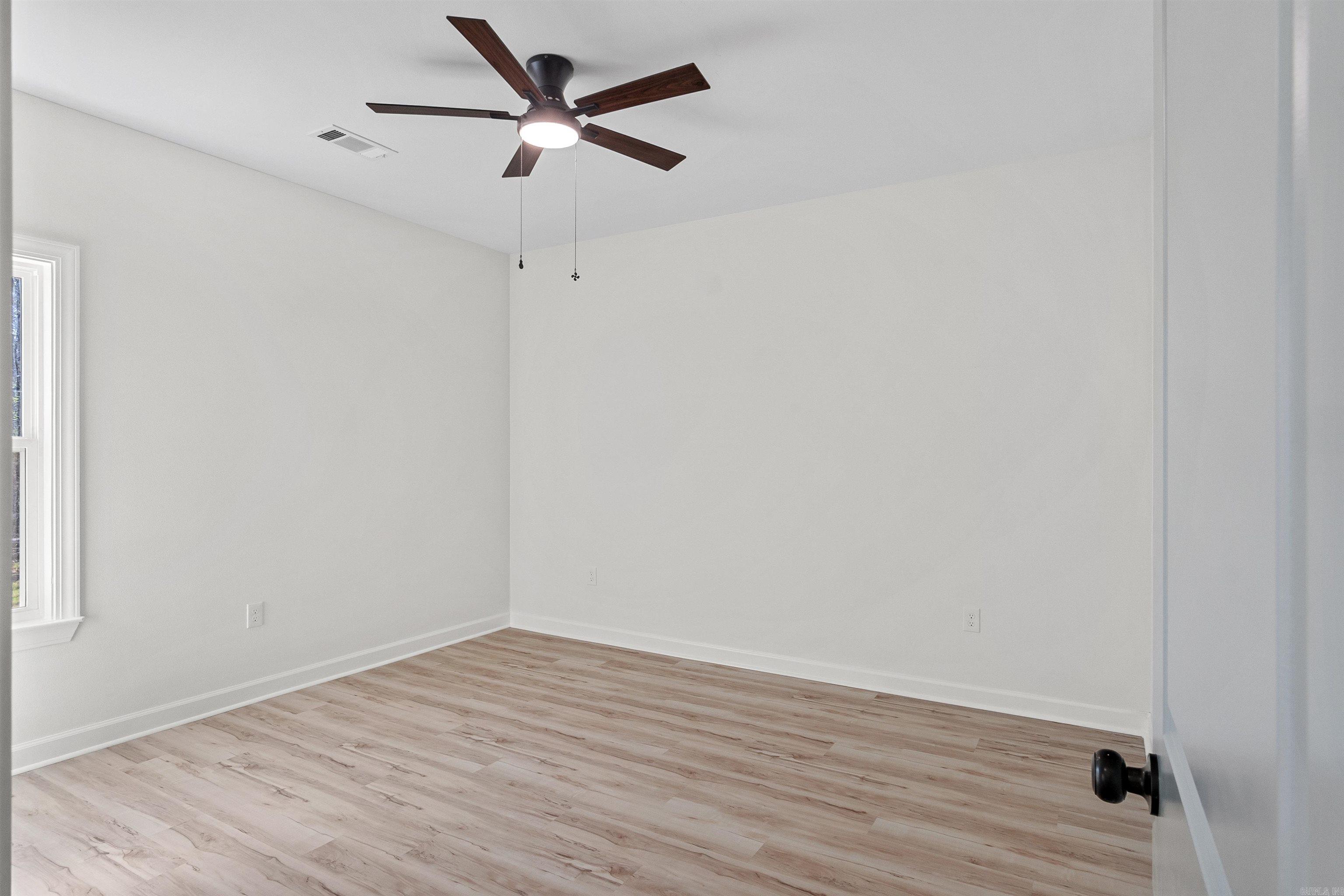 516 Madeleine  Austin, AR