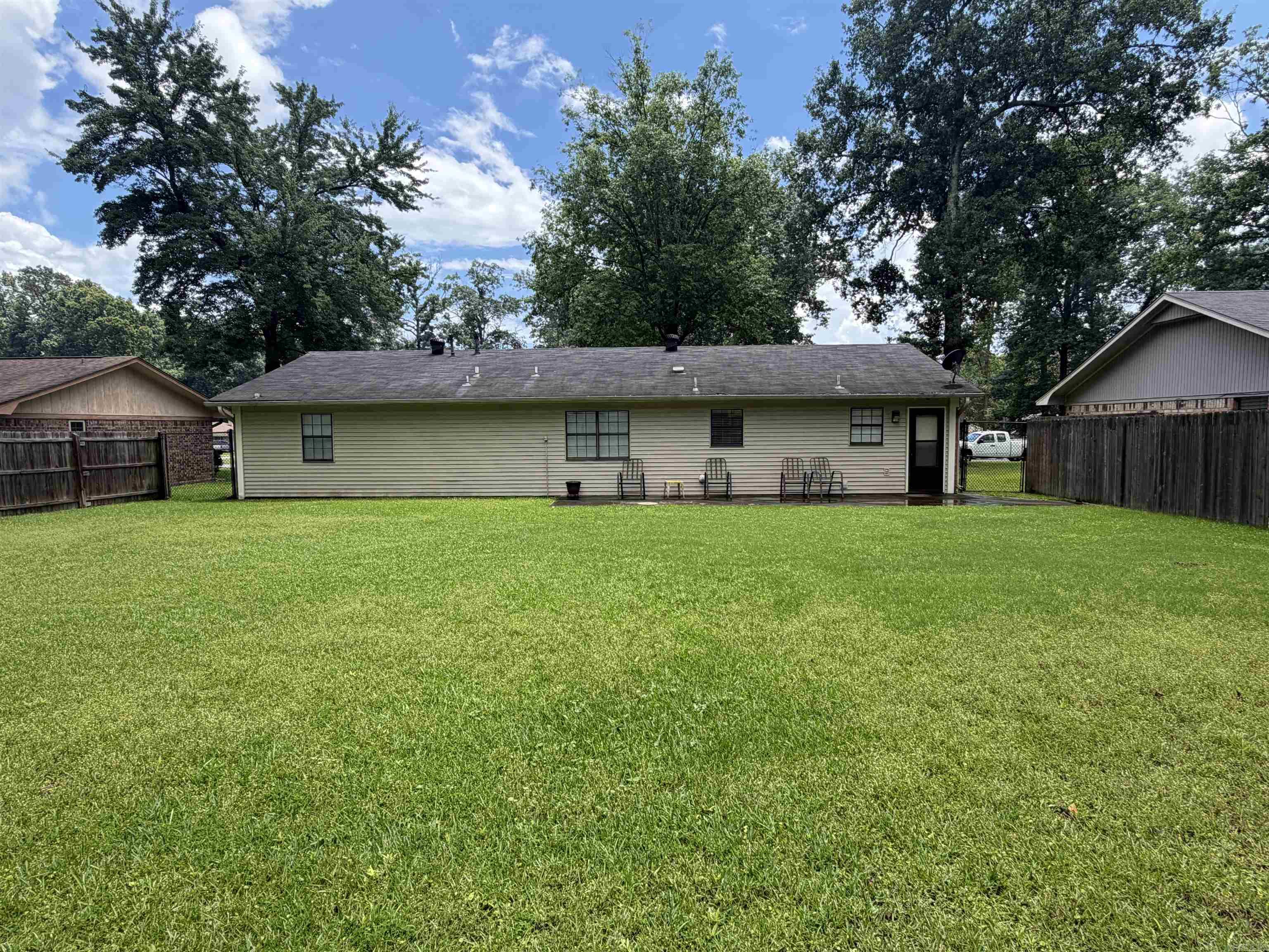 20 Independence  White Hall, AR