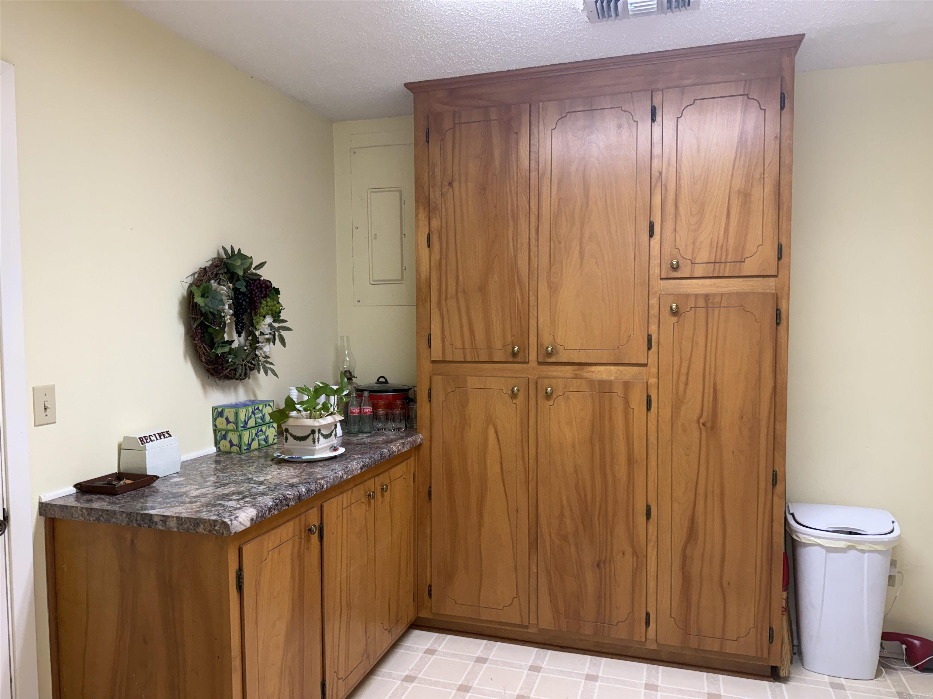 20 Independence  White Hall, AR