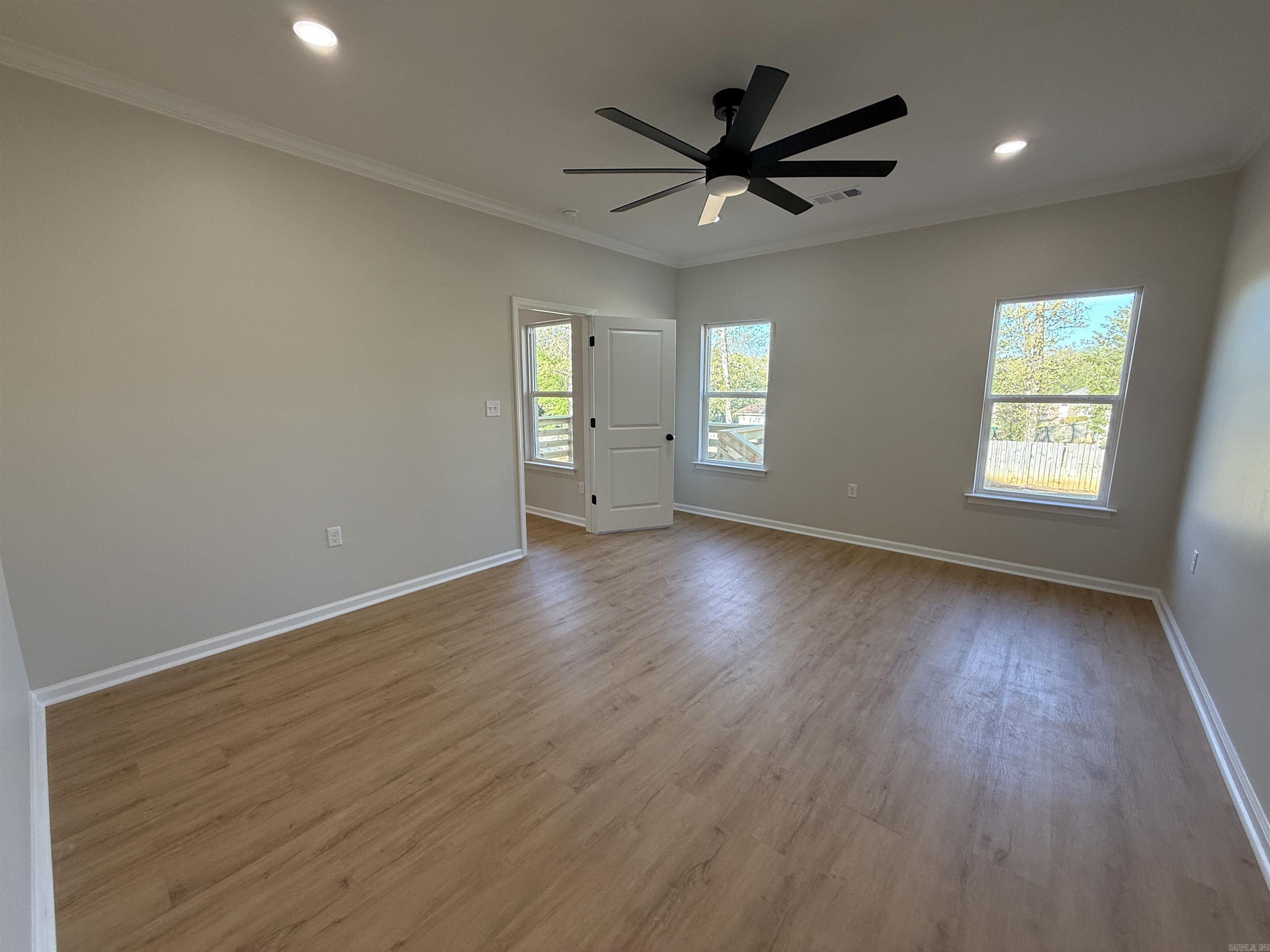 503 Madeleine  Austin, AR