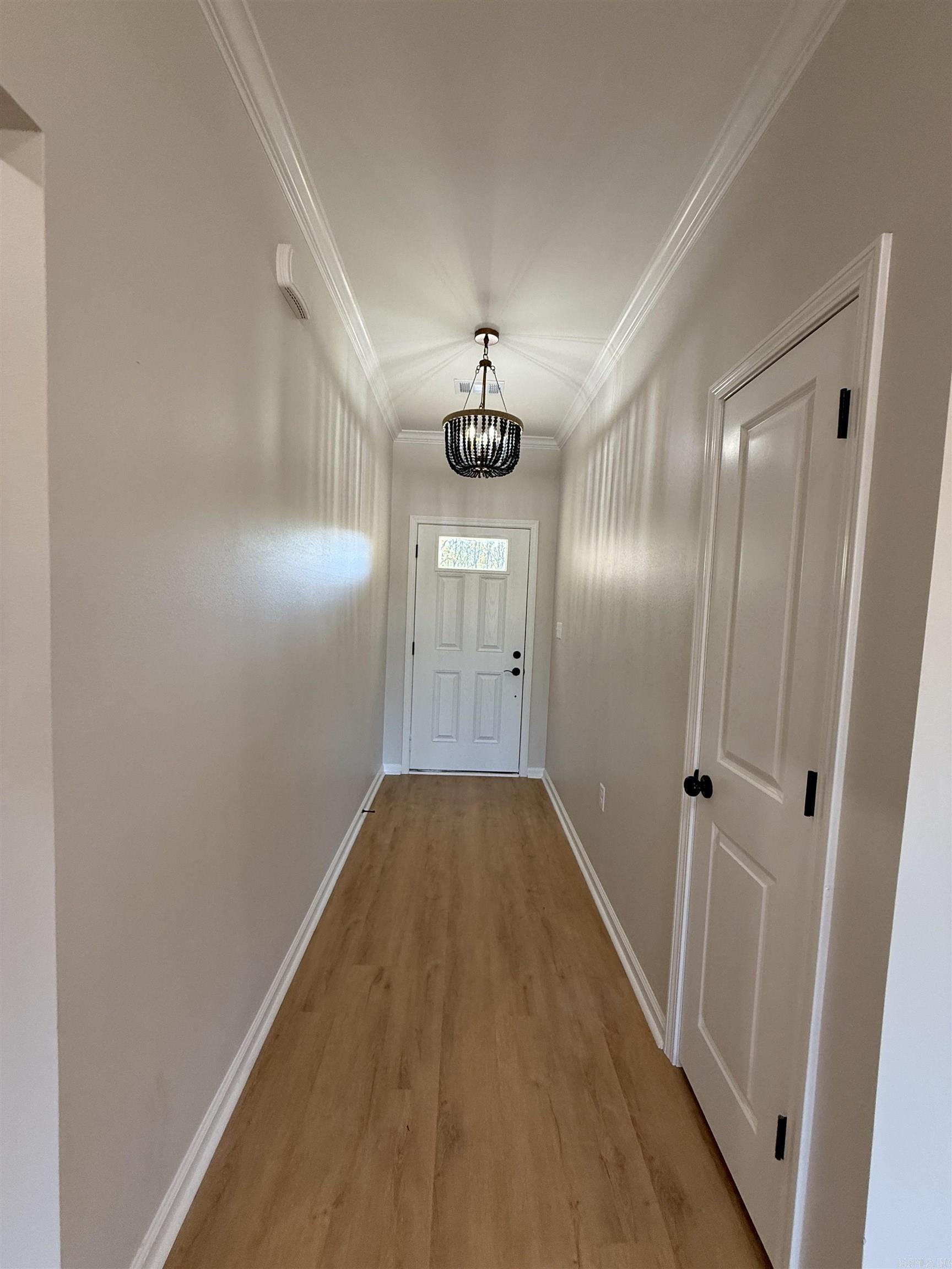 503 Madeleine  Austin, AR