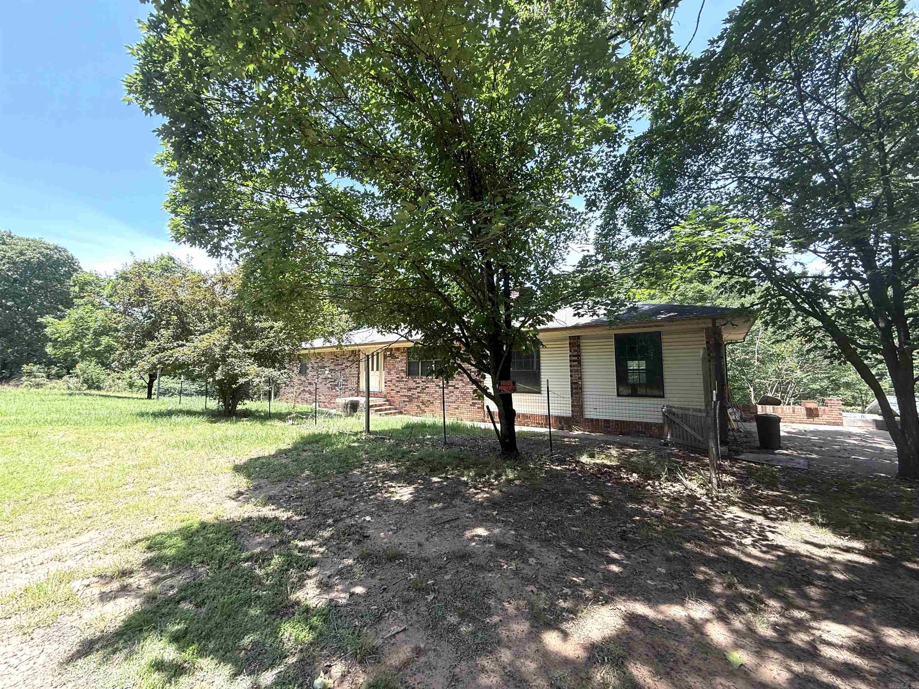 41 Mallory St Morrilton, AR 72110