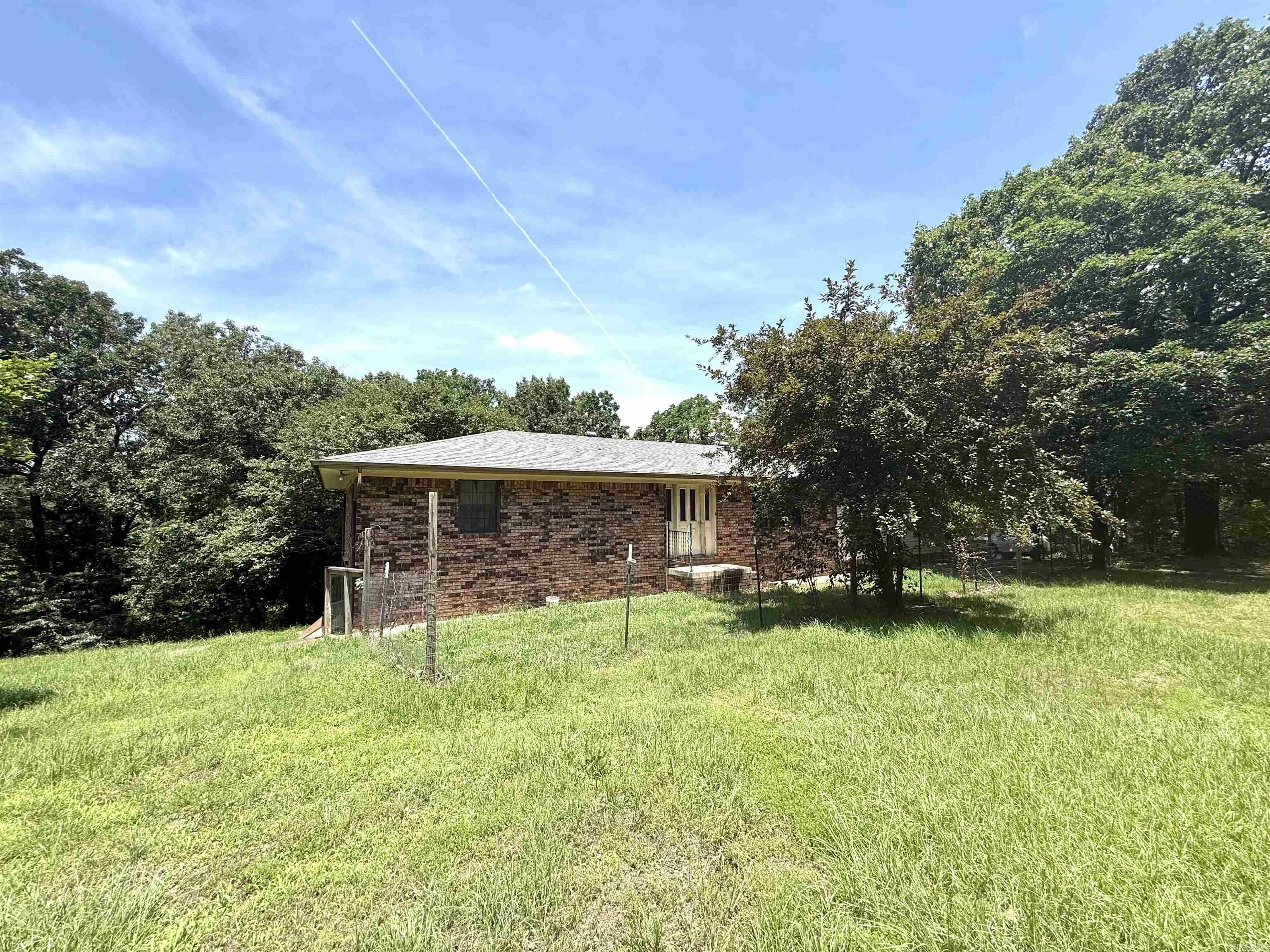 41 Mallory St Morrilton, AR 72110