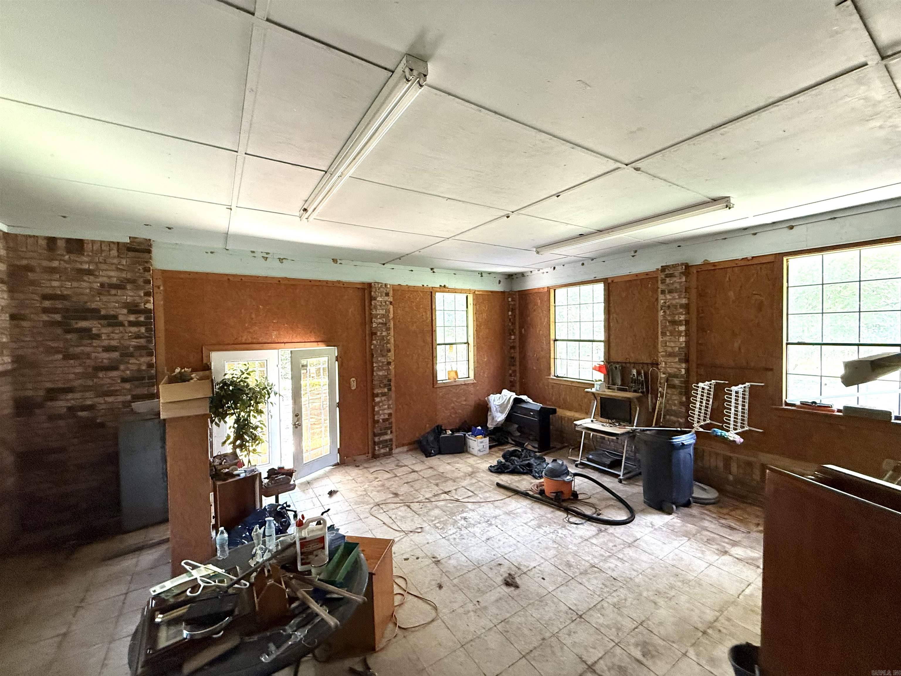 41 Mallory St Morrilton, AR 72110