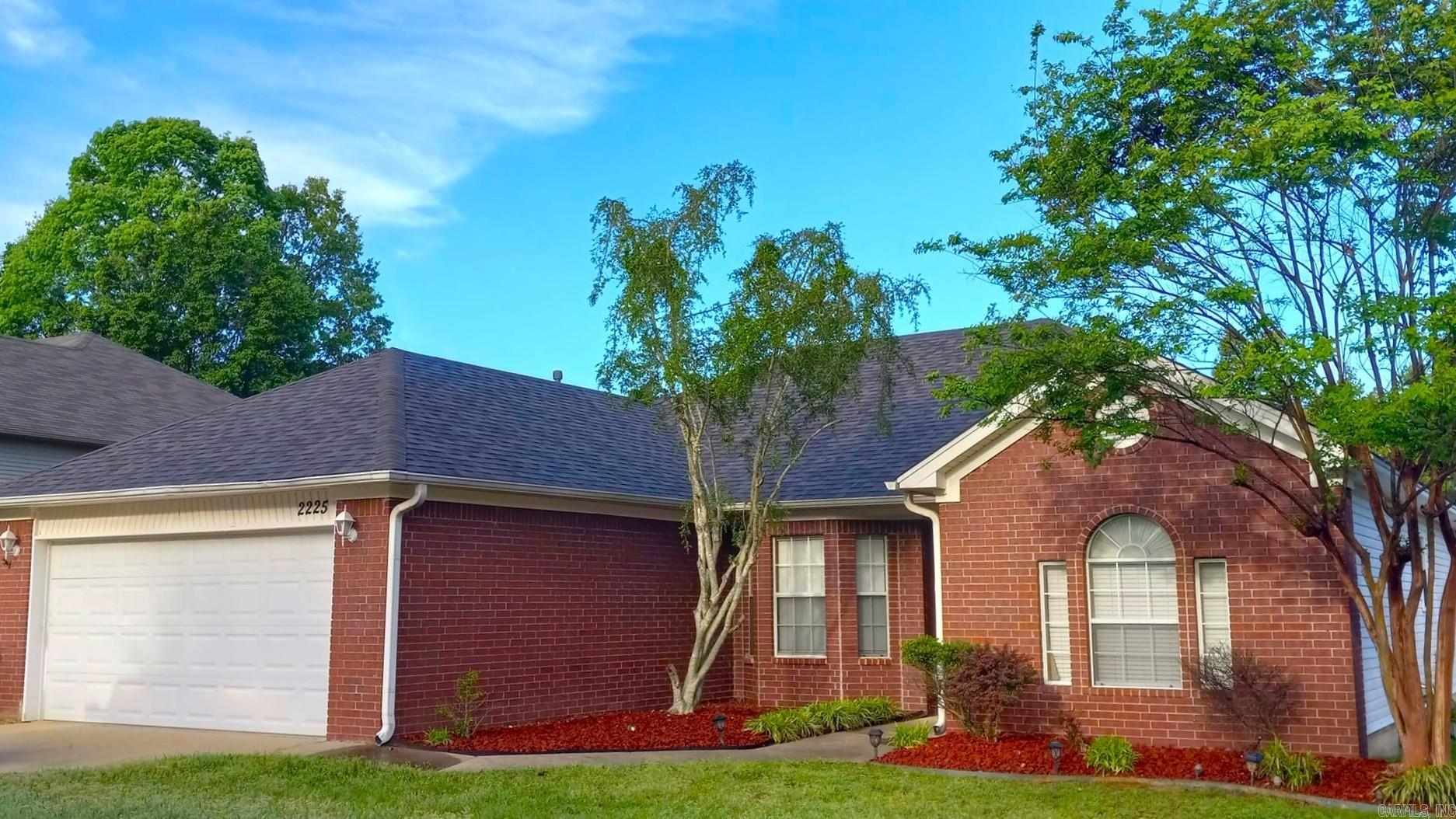 2225 Redwood  Benton, AR