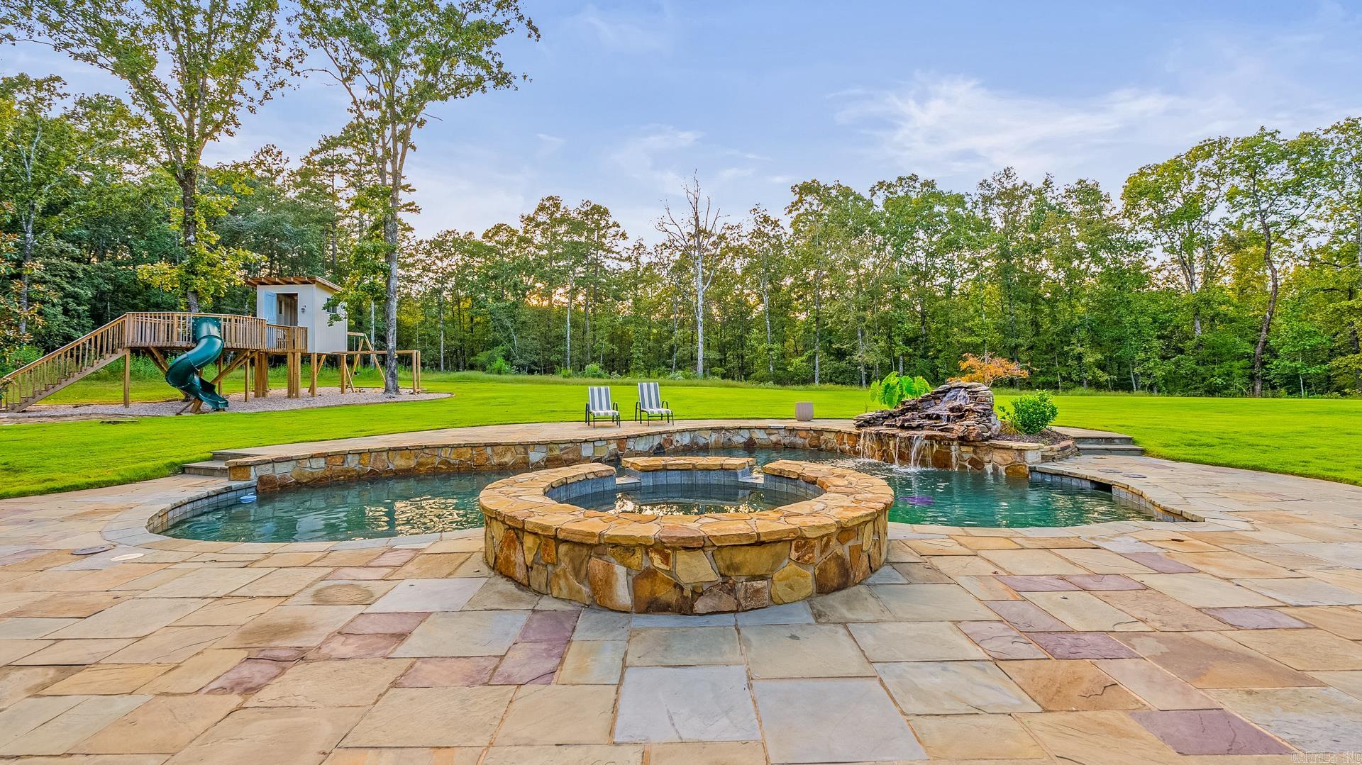 21 Somersett  Roland, AR