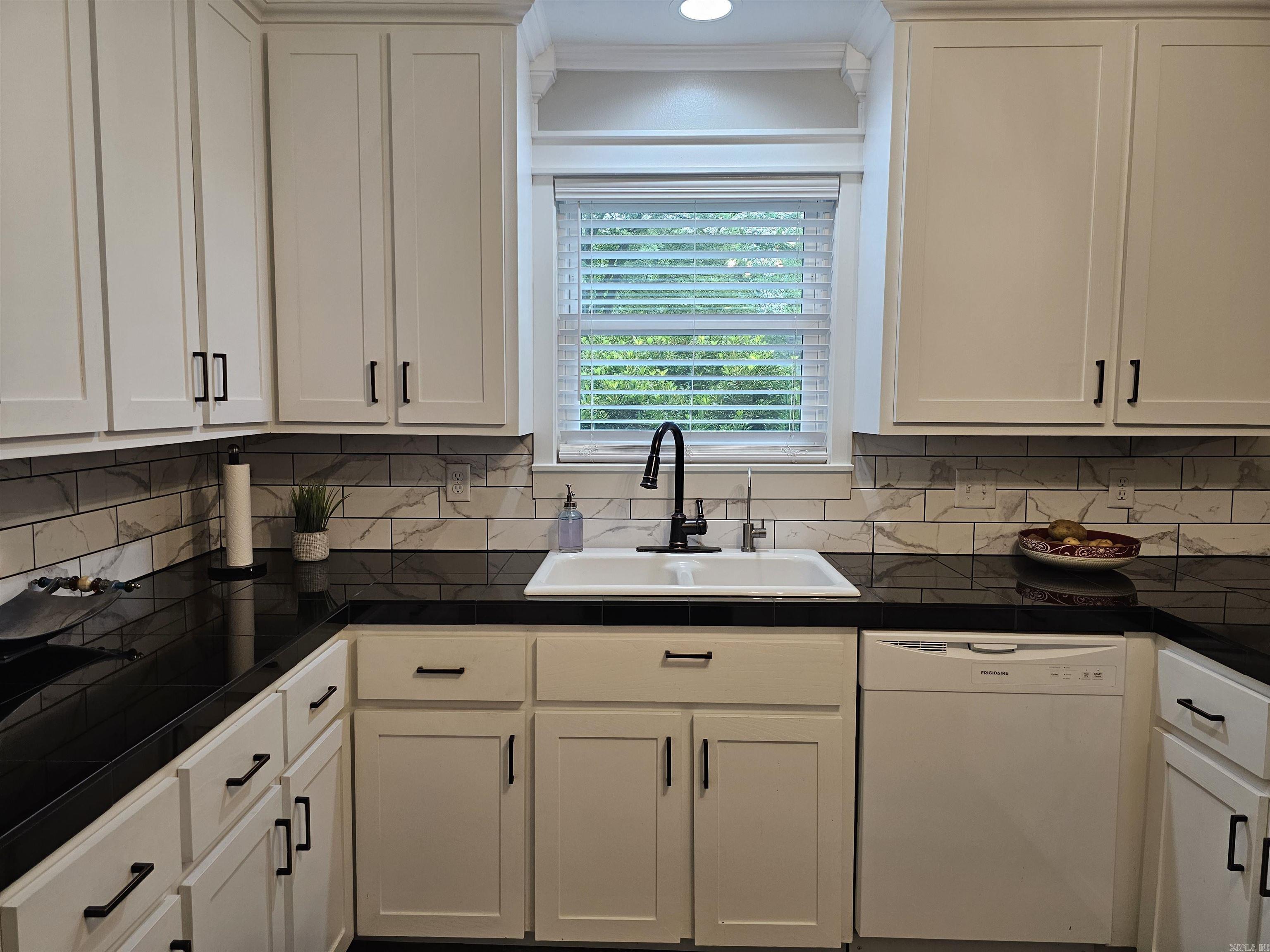 21559 Crab Apple  Hensley, AR