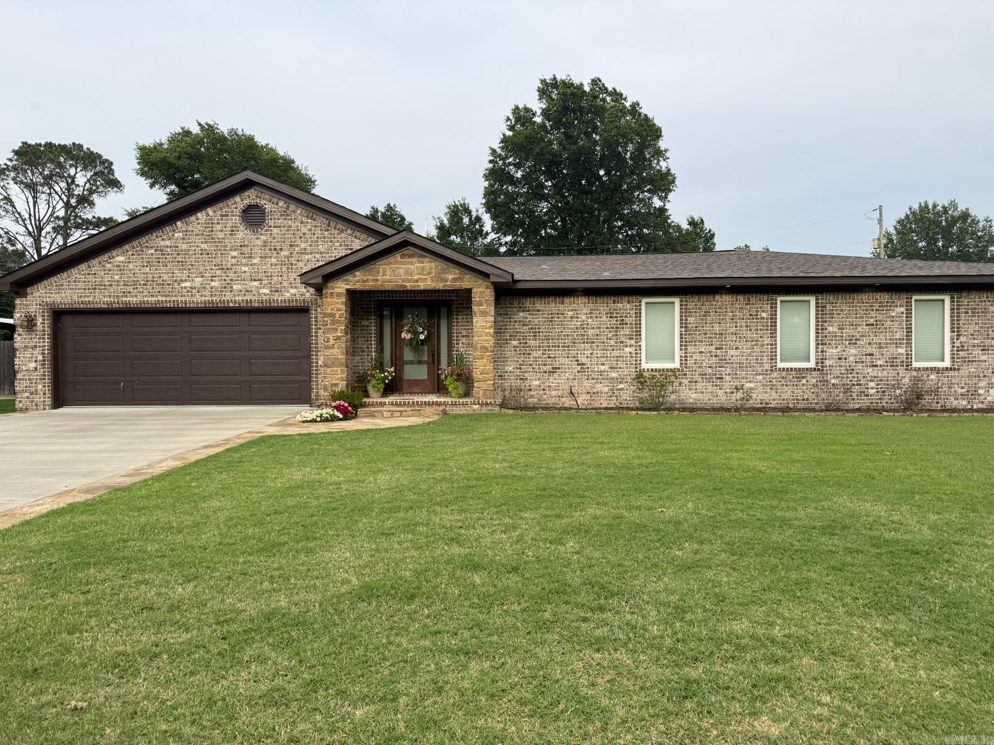 2119 COKER HAMPTON  Stuttgart, AR
