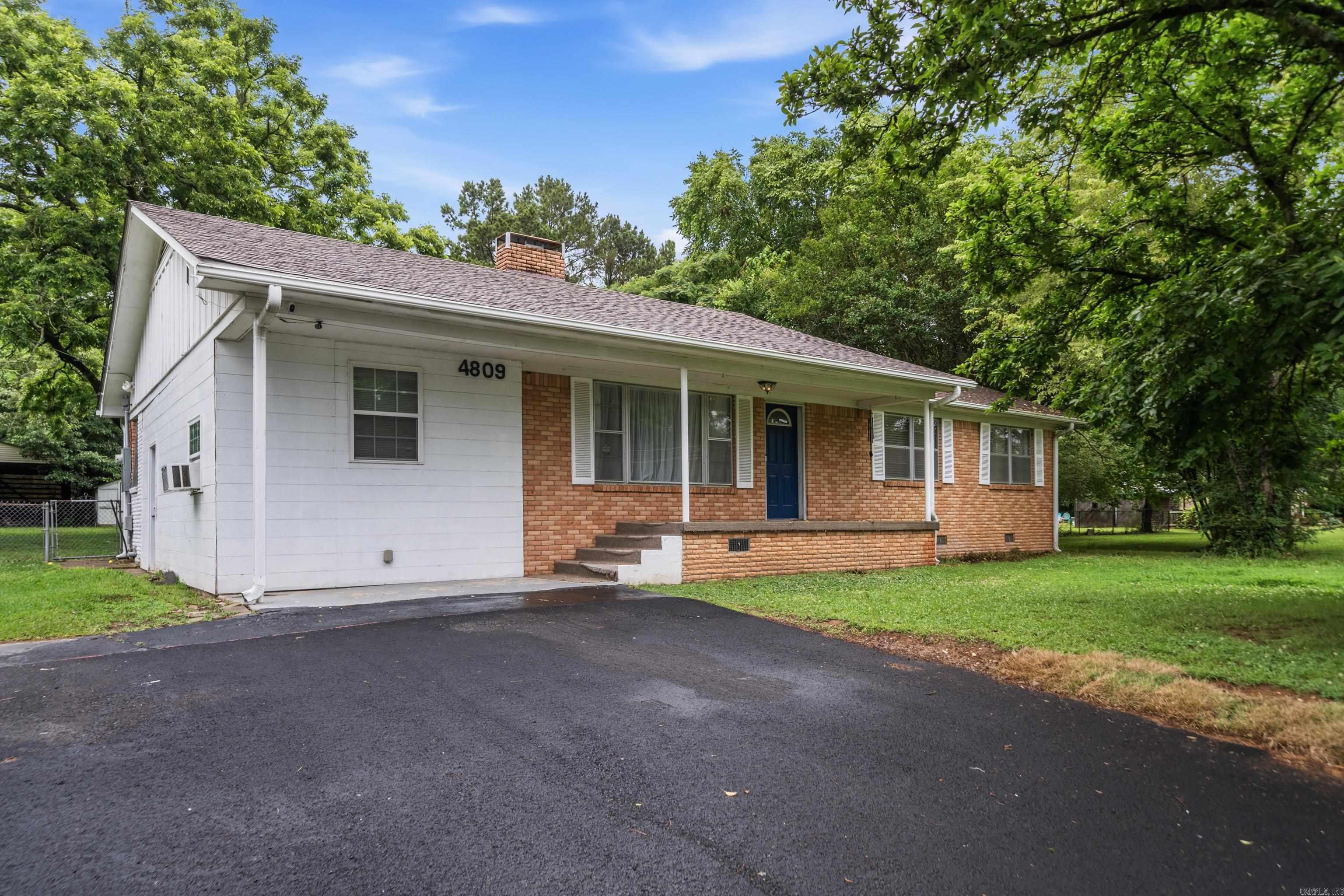 4809 Park Ave.  Hot Springs, AR