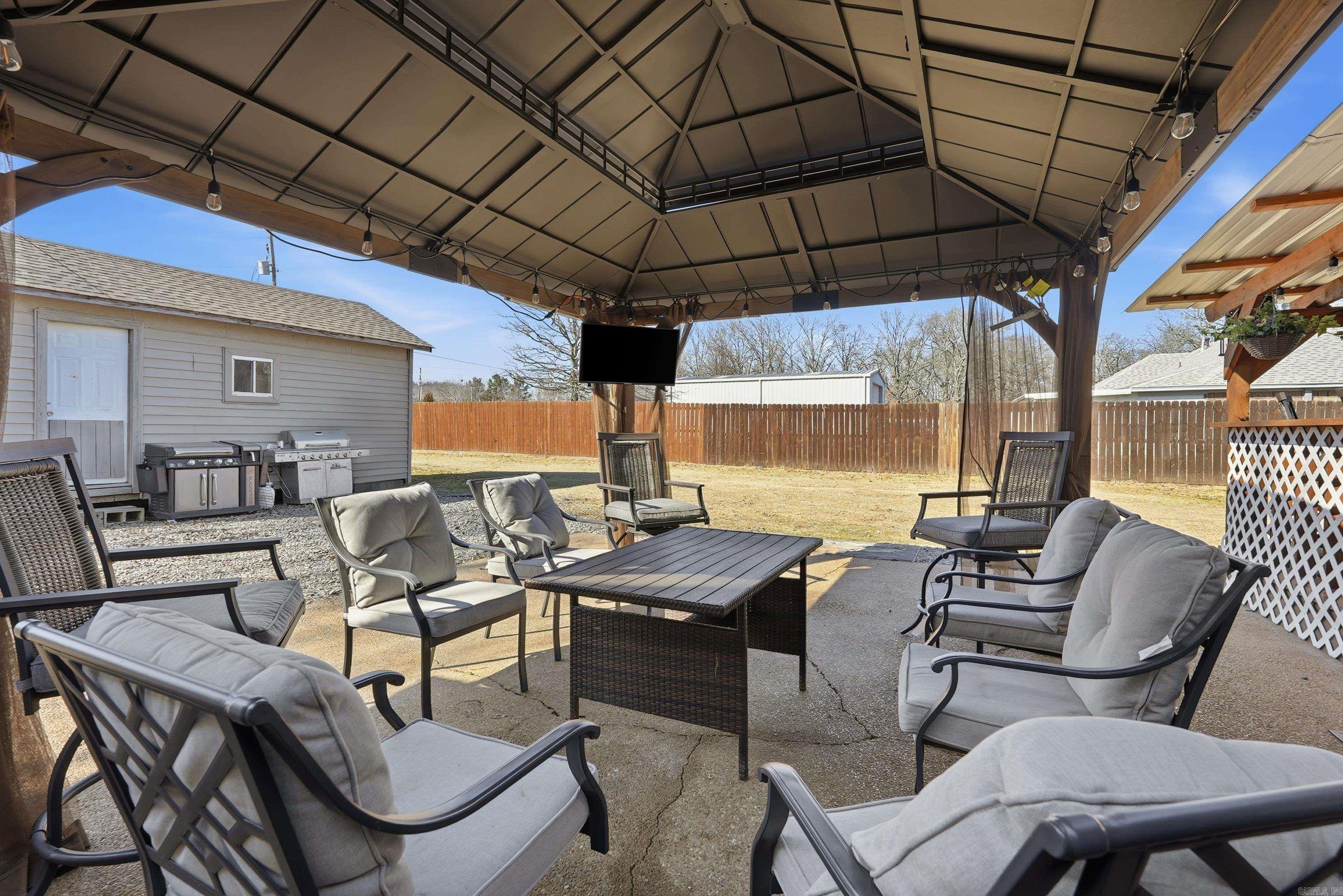 16 Burnett  Greenbrier, AR