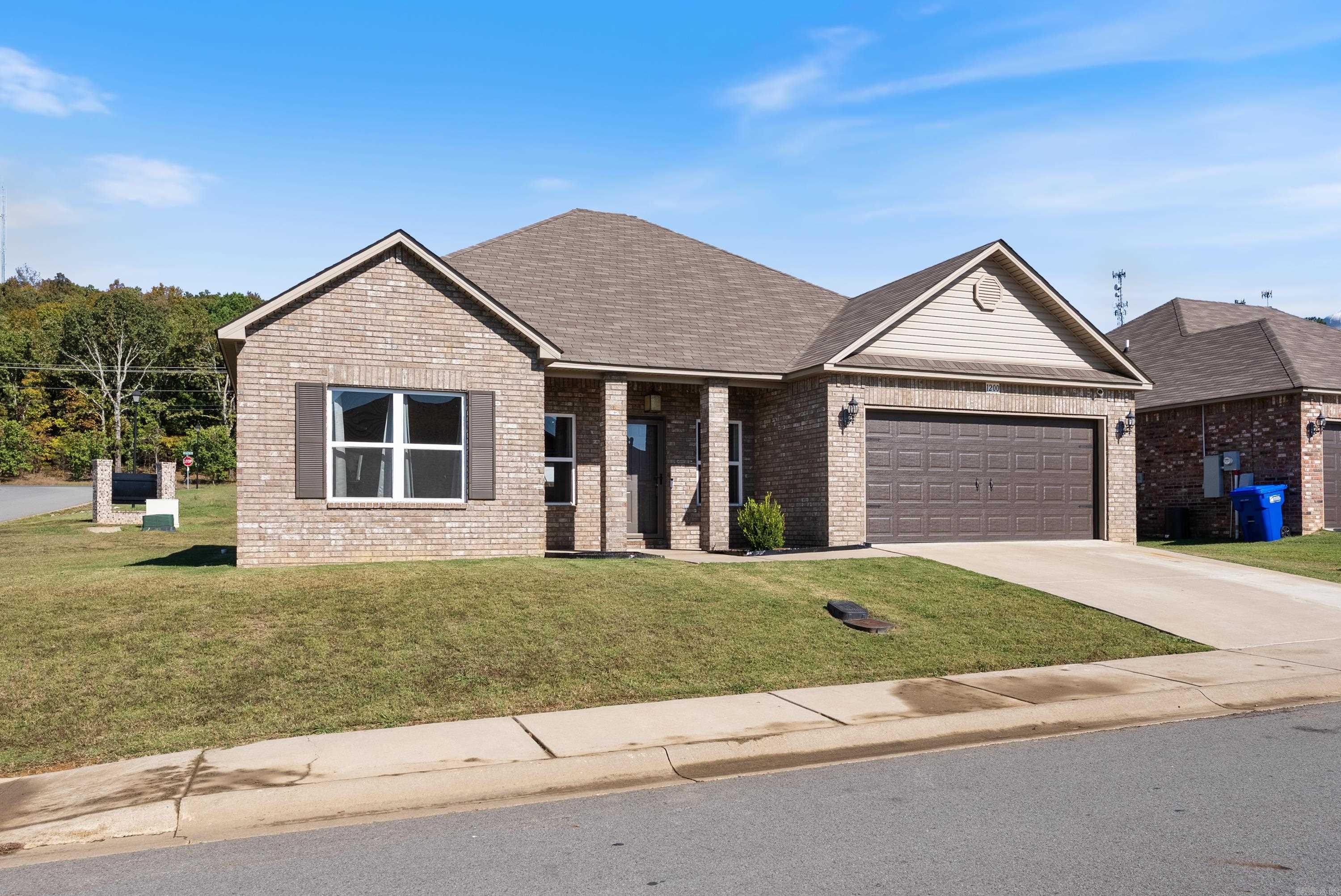 1200 Mae  Conway, AR